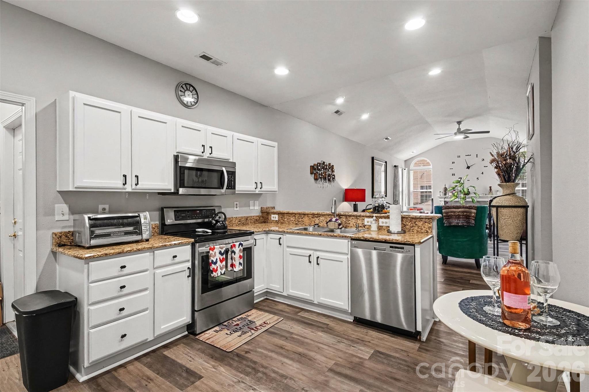 8057 Sultana Circle — Charlotte