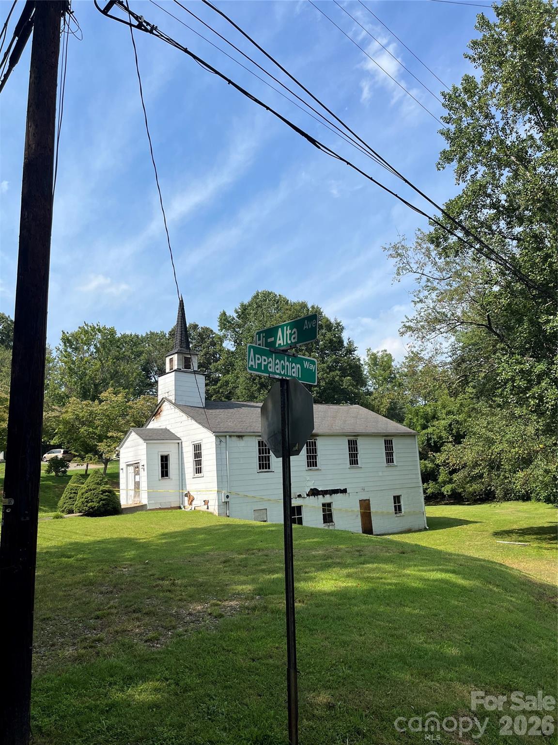 35 Hi Alta Avenue — Asheville