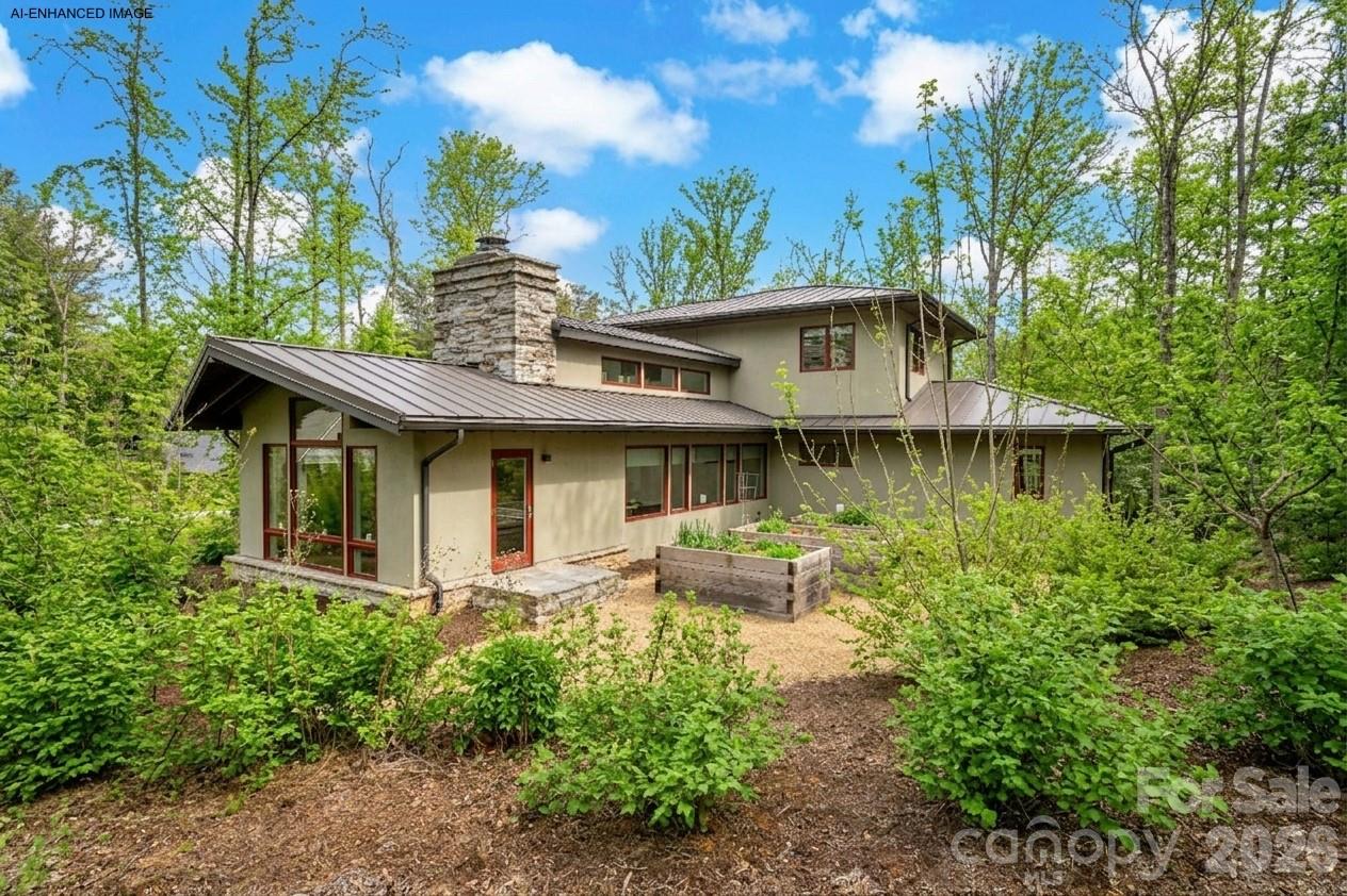 27 Hawberry Court — Asheville