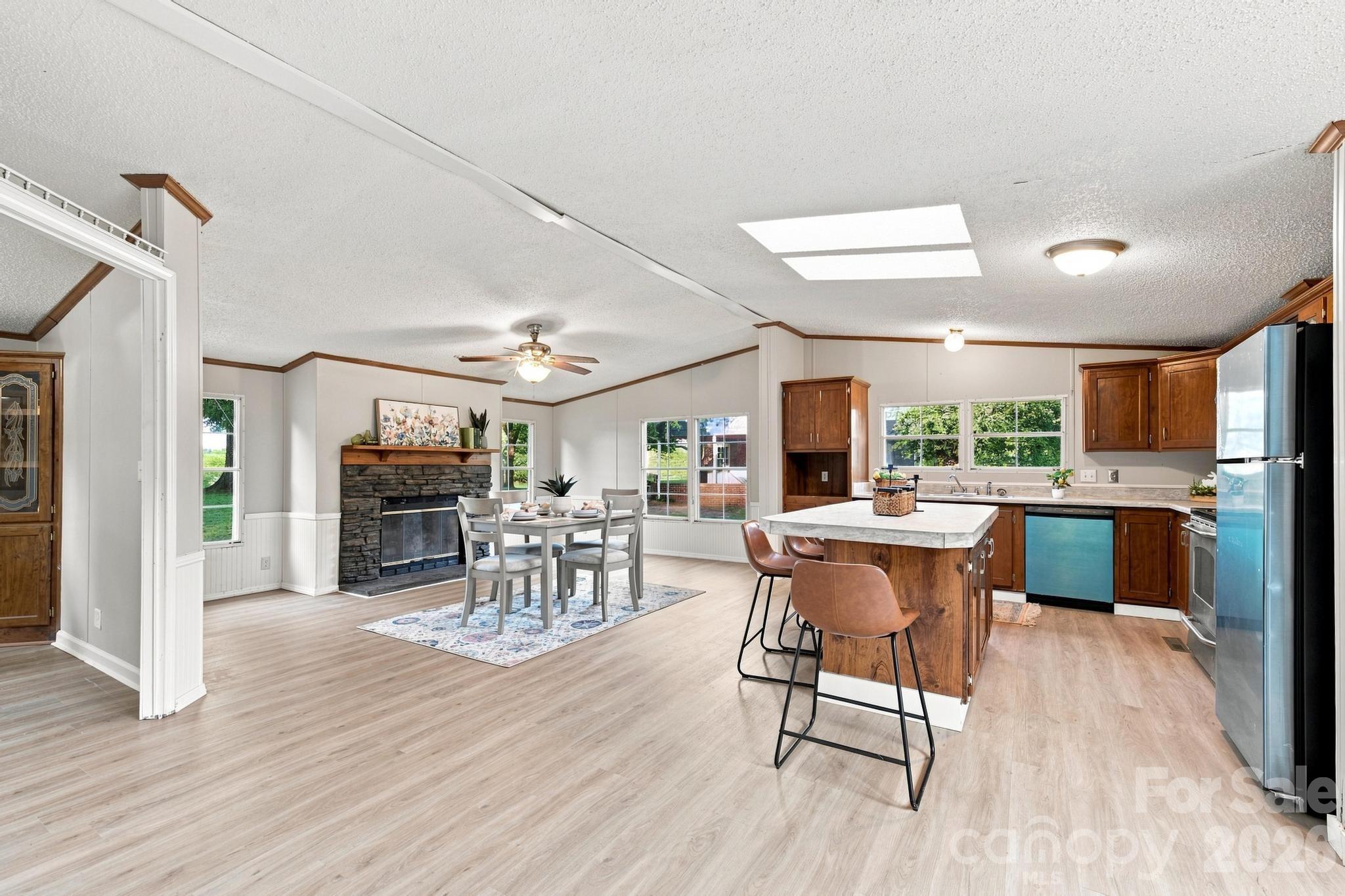 3159 Ward Green Street — Lenoir