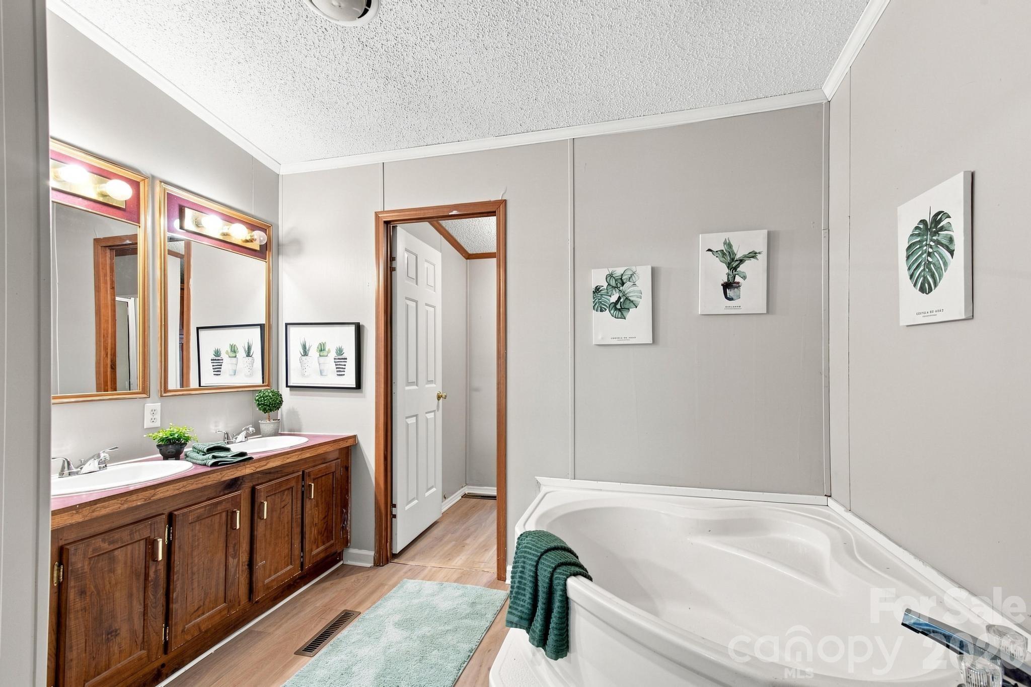 3159 Ward Green Street — Lenoir