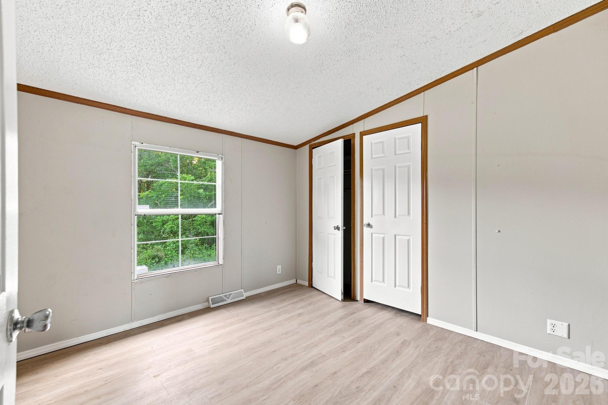 3159 Ward Green Street — Lenoir