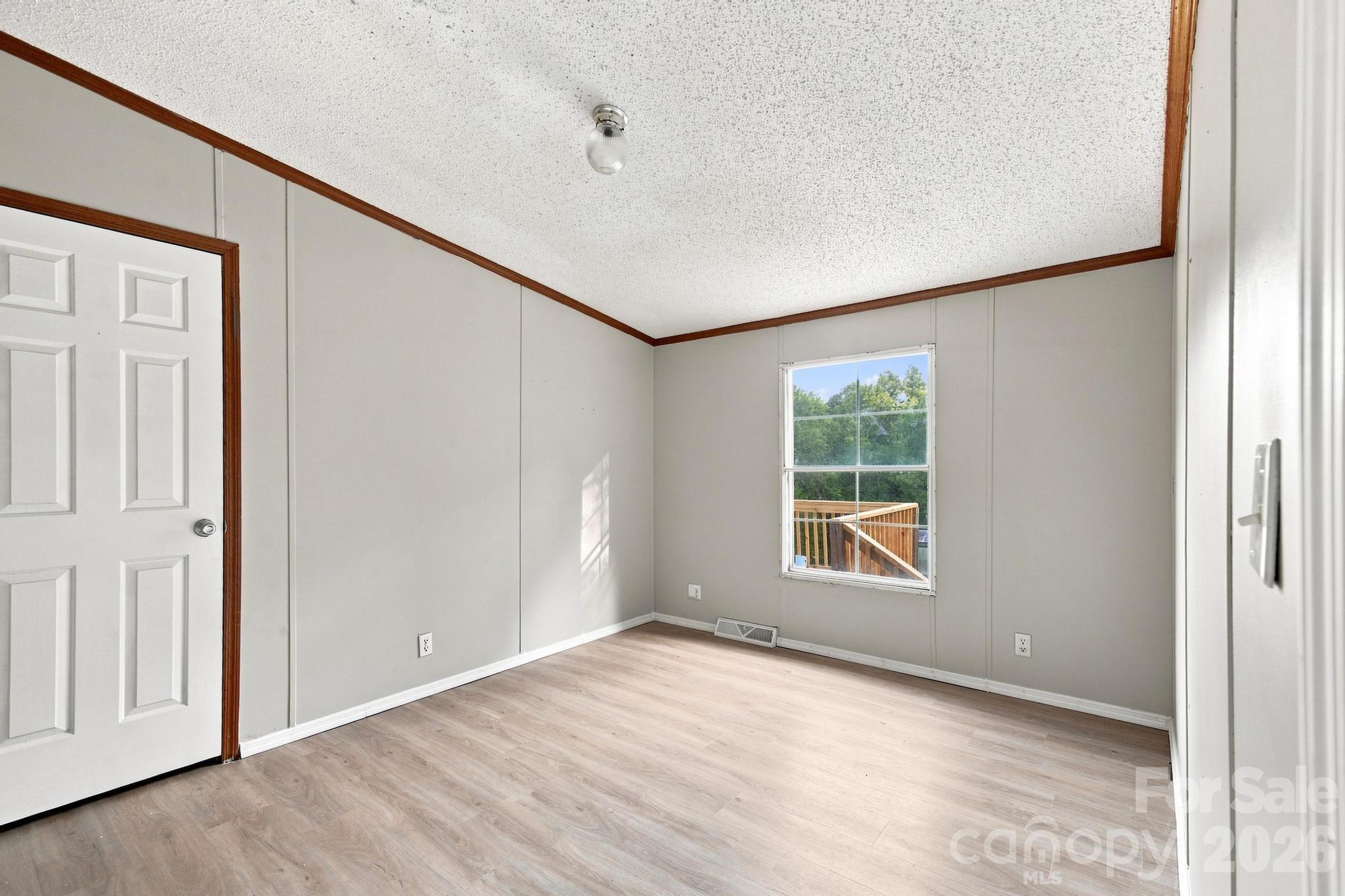 3159 Ward Green Street — Lenoir