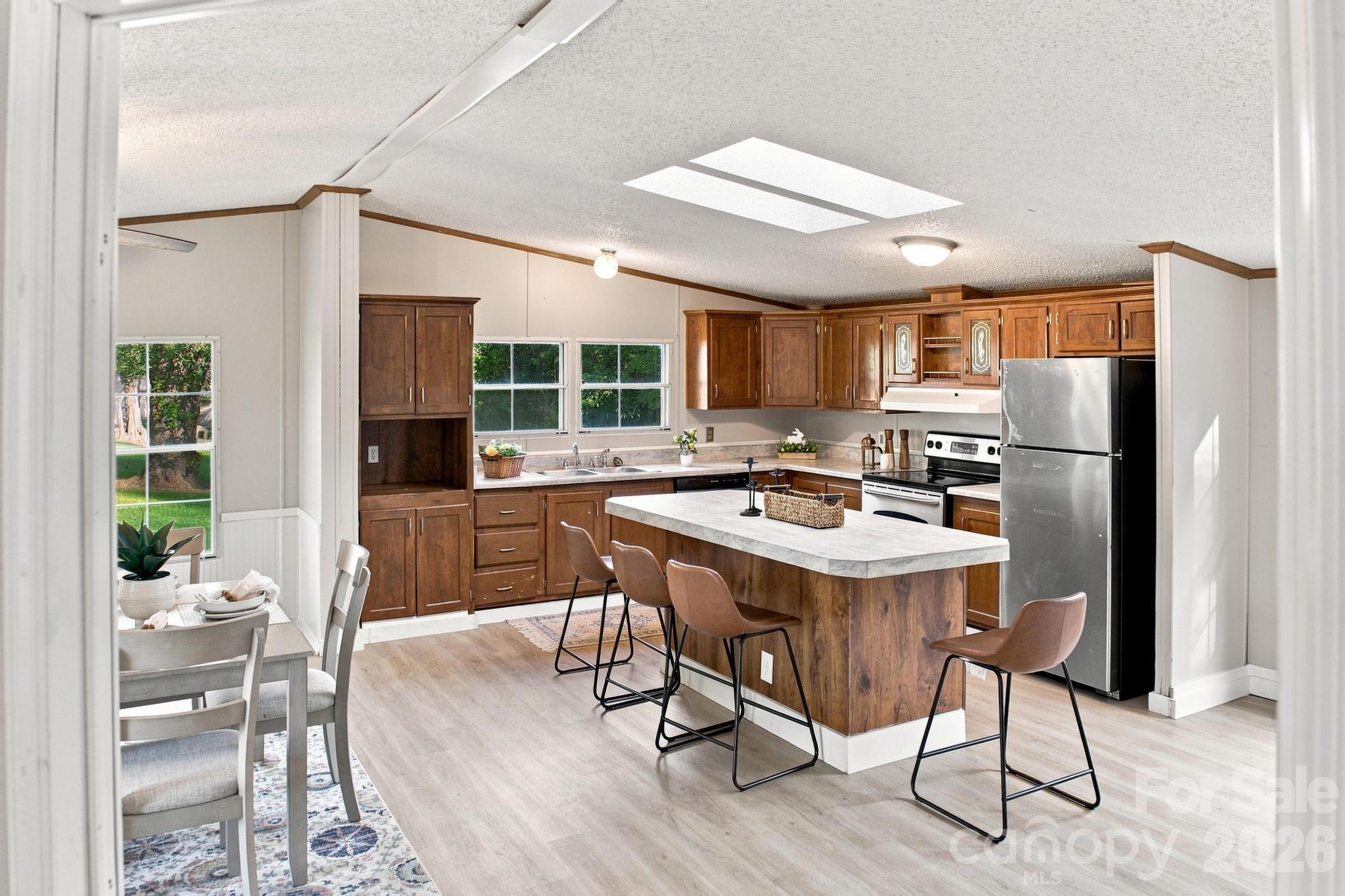 3159 Ward Green Street — Lenoir