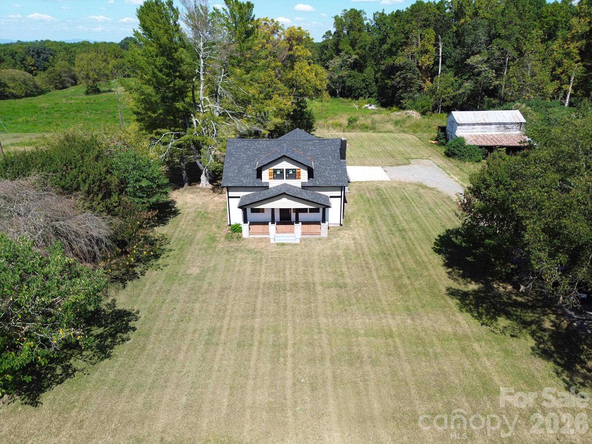 1826 N Oak Ridge Church Road — Yadkinville
