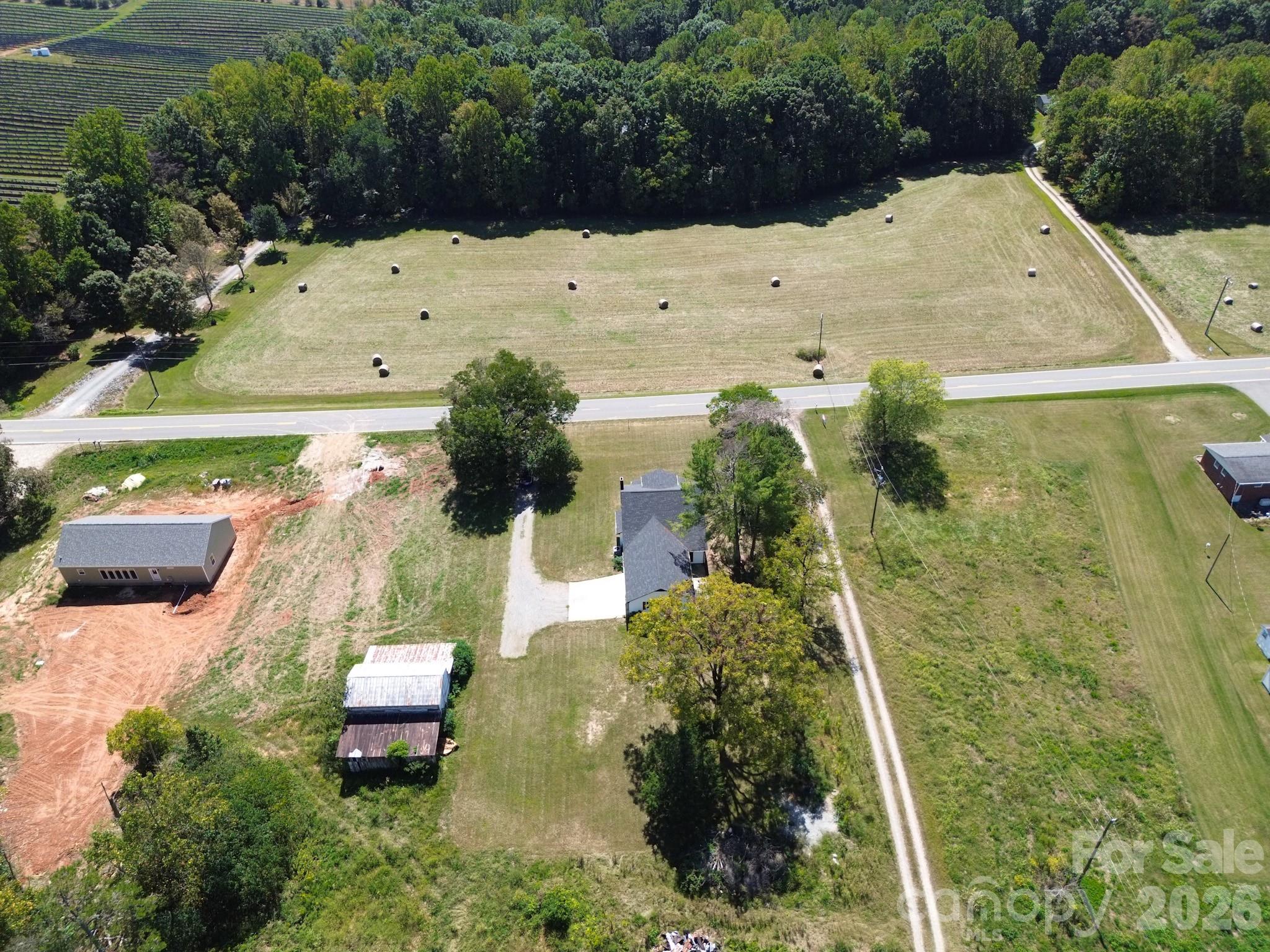 1826 N Oak Ridge Church Road — Yadkinville
