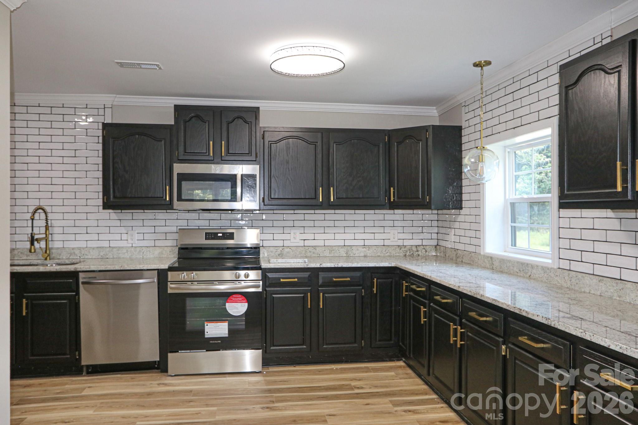 1826 N Oak Ridge Church Road — Yadkinville