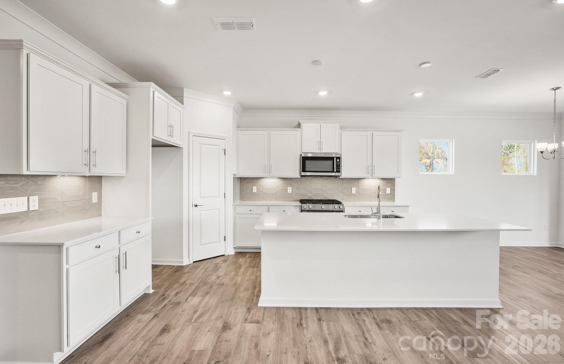 3816 Lillypad Lane — Monroe