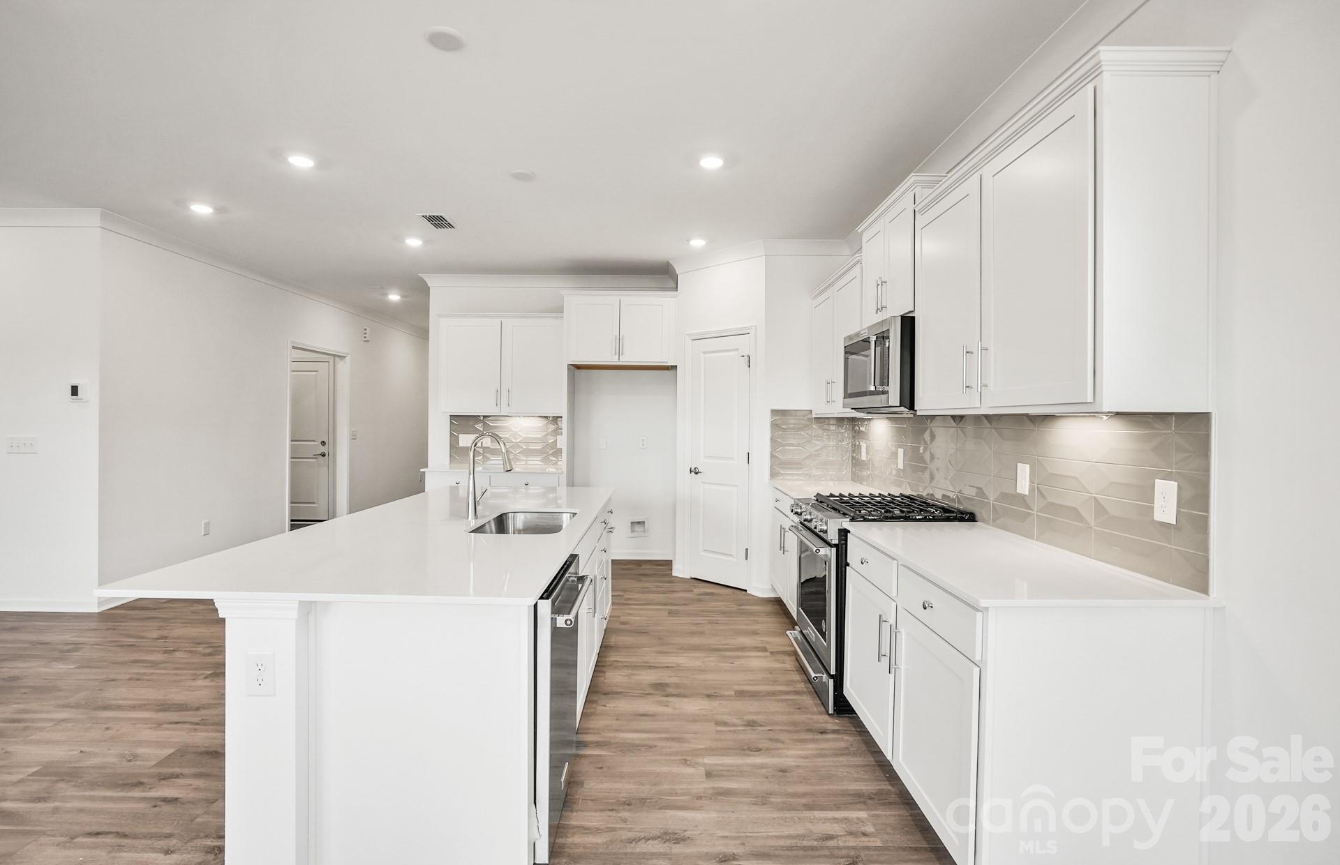 3816 Lillypad Lane — Monroe