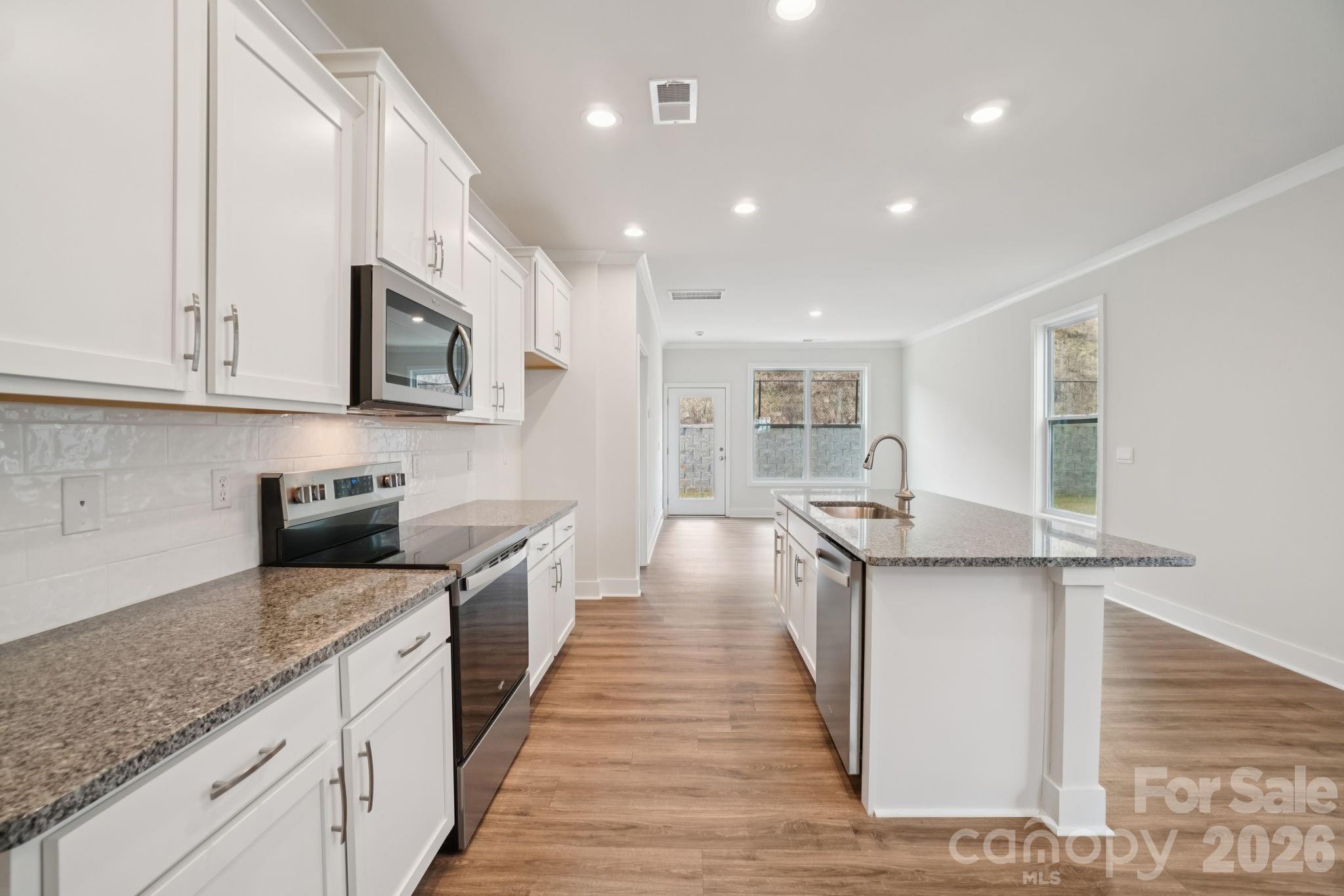 137 Sugg Trail — Weaverville