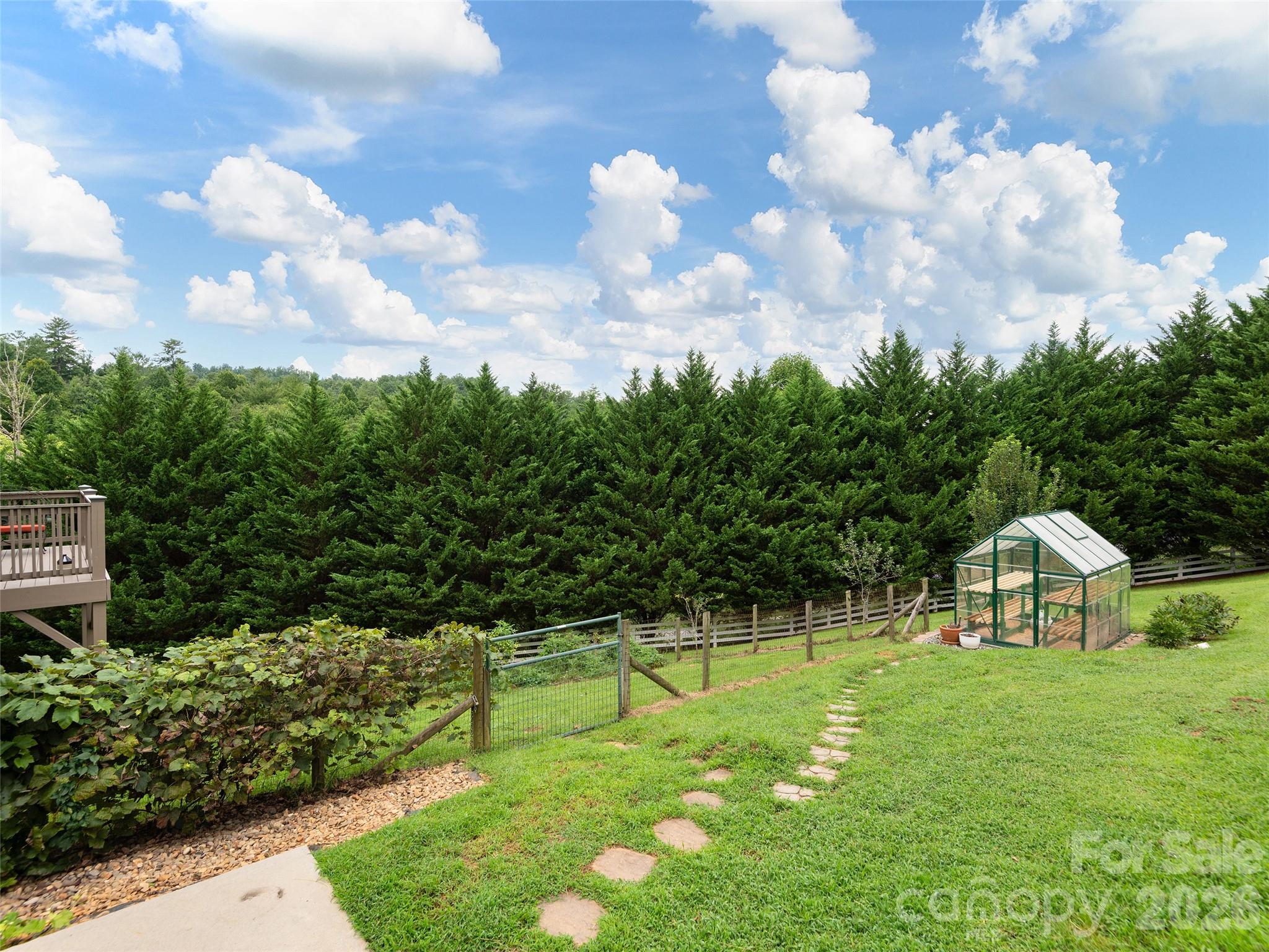 4 Lancaster Lane — Weaverville