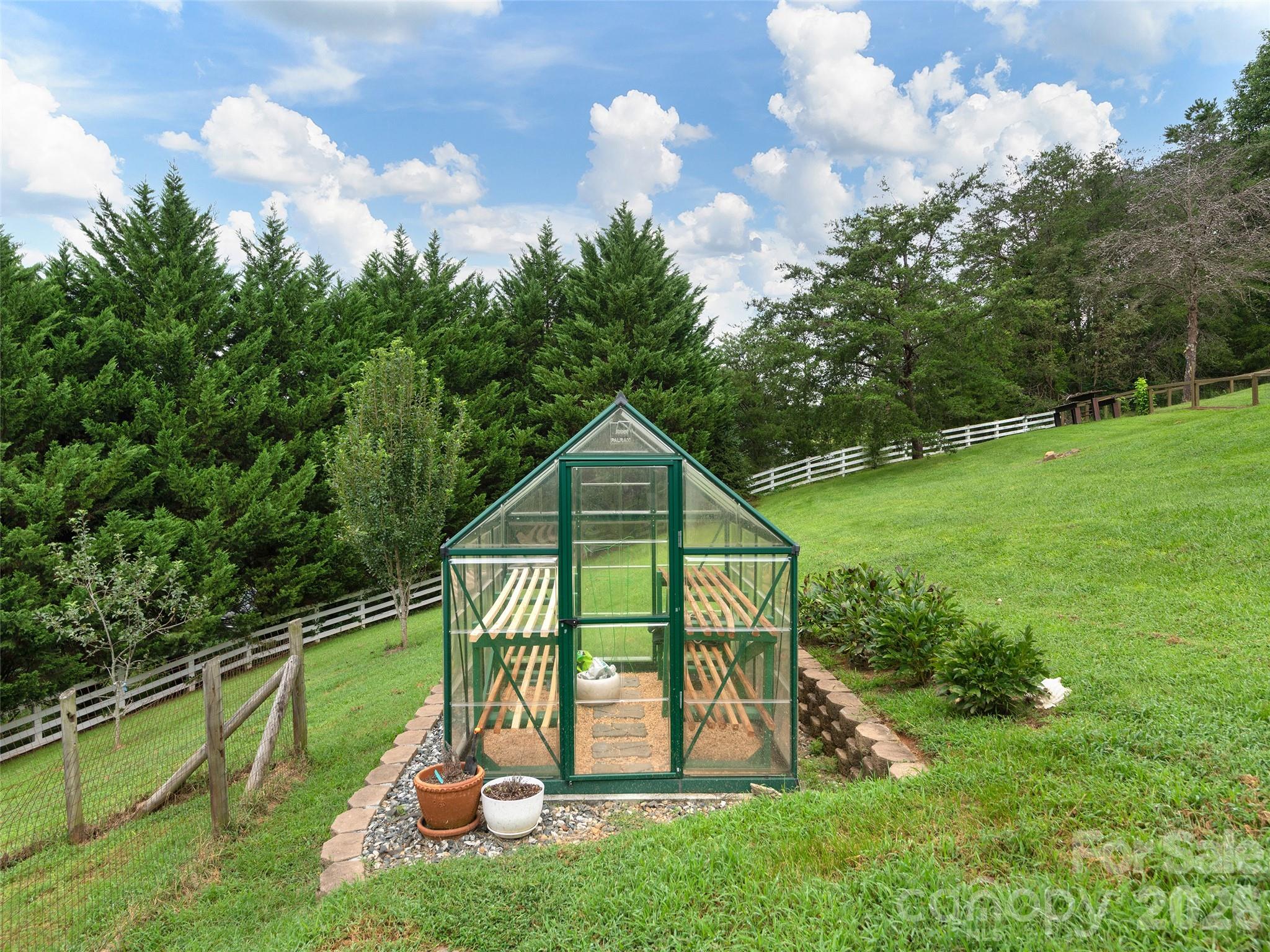 4 Lancaster Lane — Weaverville