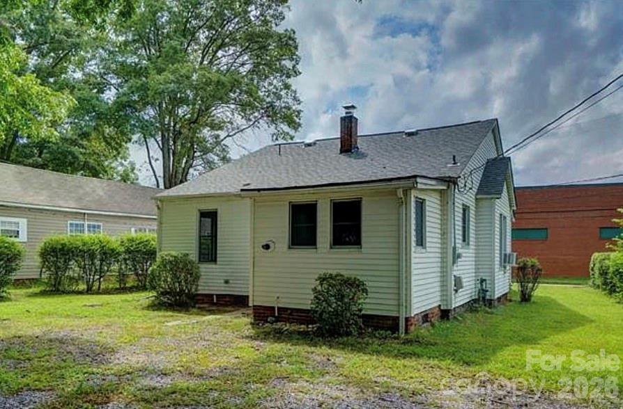 431 W Statesville Avenue — Mooresville