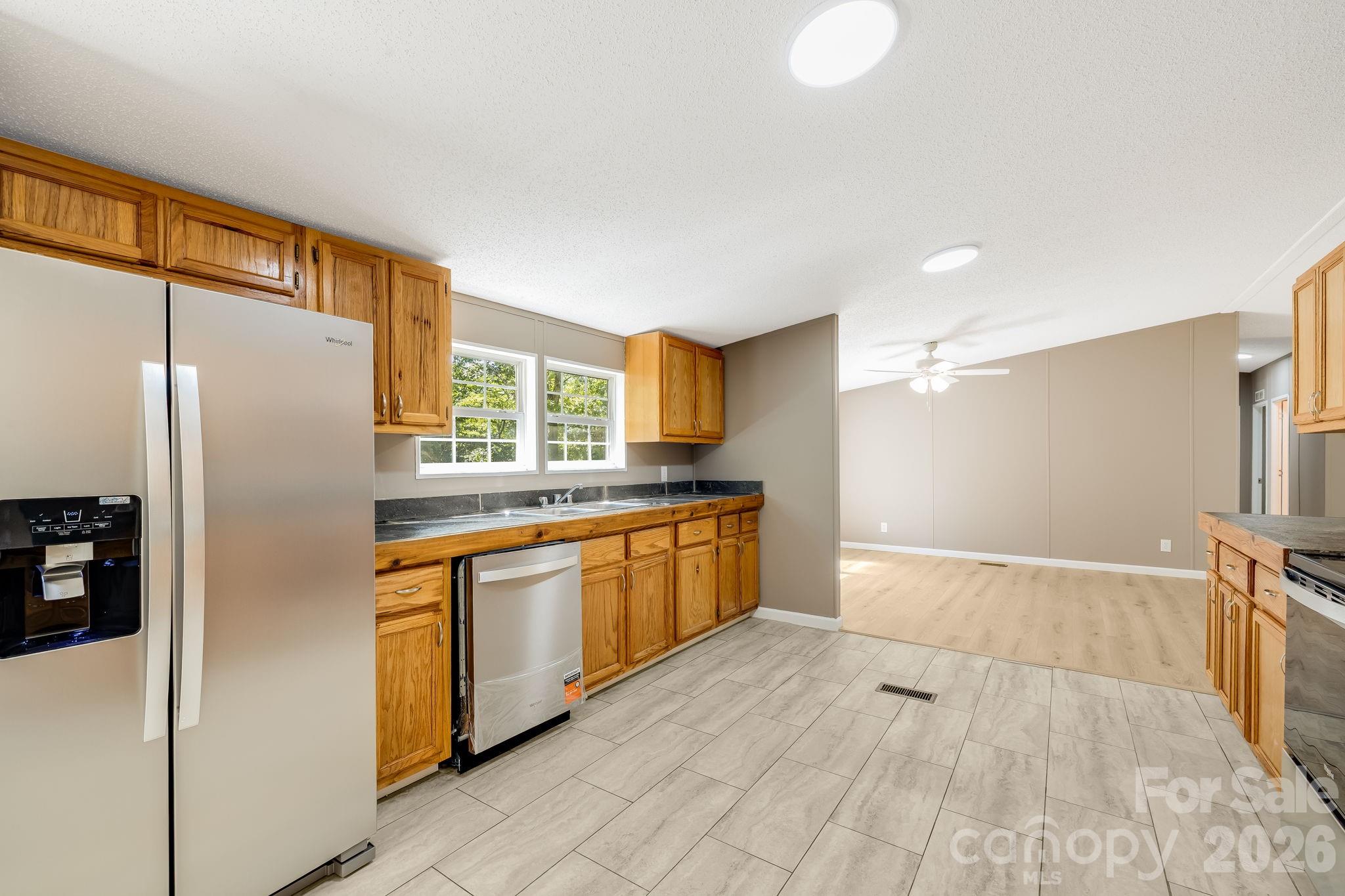 81 Spring Mountain Road — Fairview
