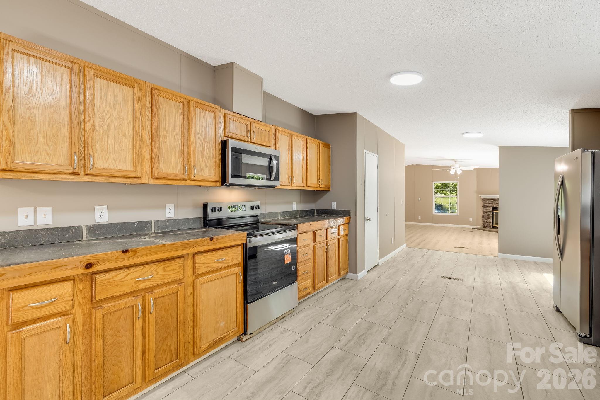 81 Spring Mountain Road — Fairview