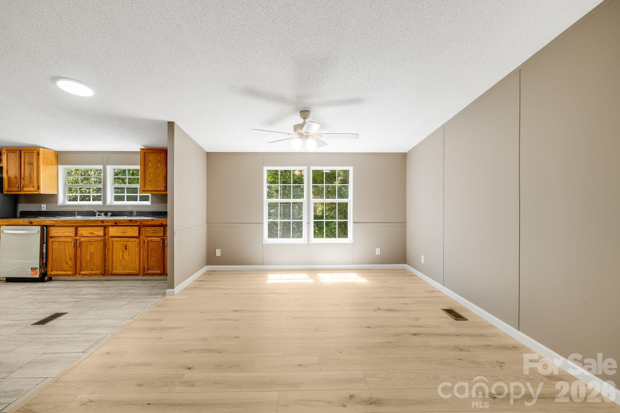 81 Spring Mountain Road — Fairview