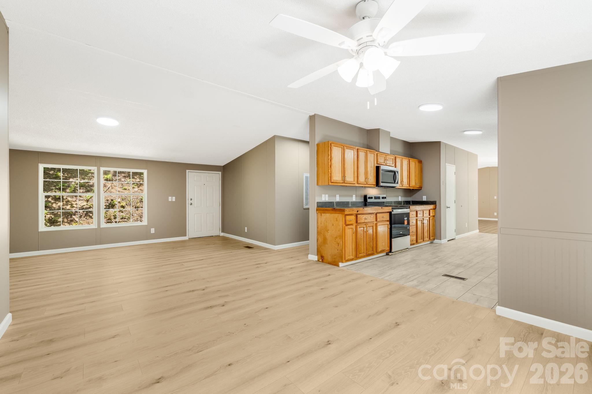 81 Spring Mountain Road — Fairview