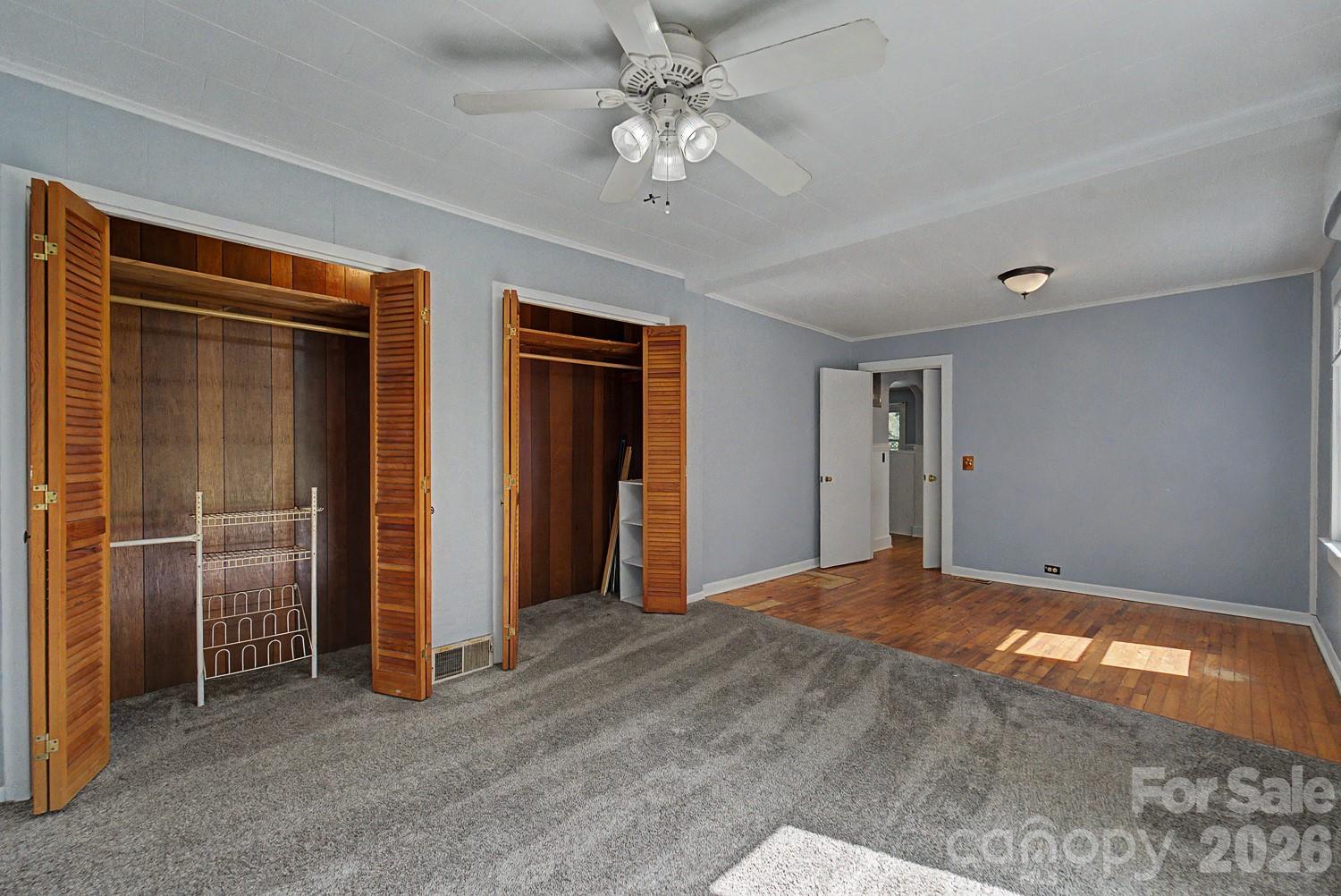 80 Nature Lane — Waynesville