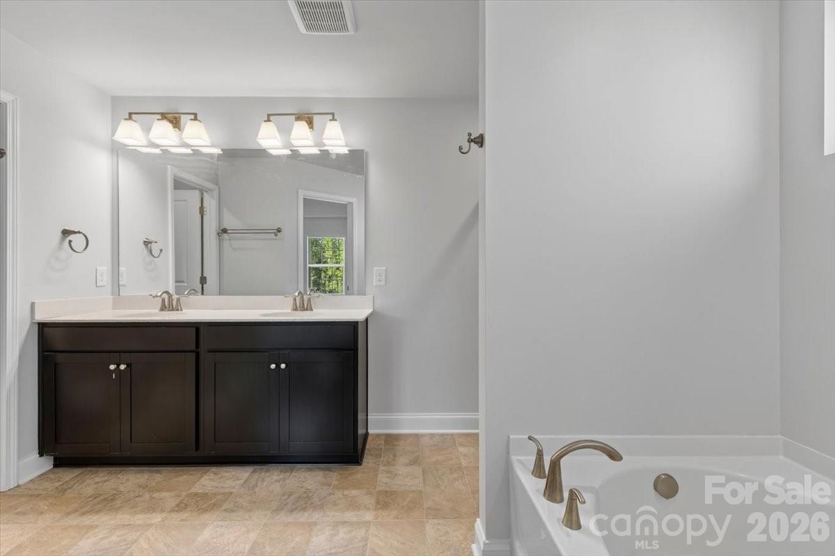 1406 Black Walnut Street — Monroe