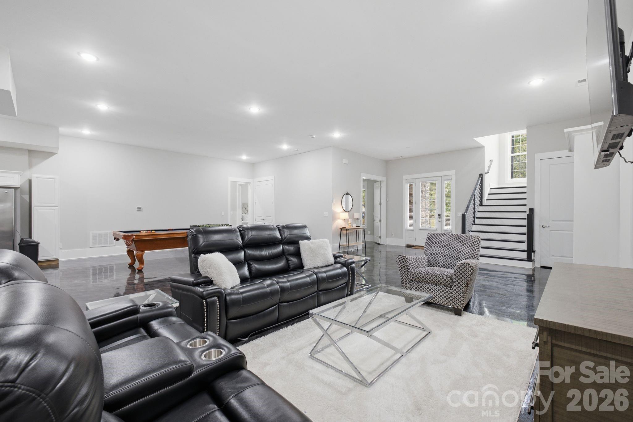 6021 Monticello Drive NW — Concord