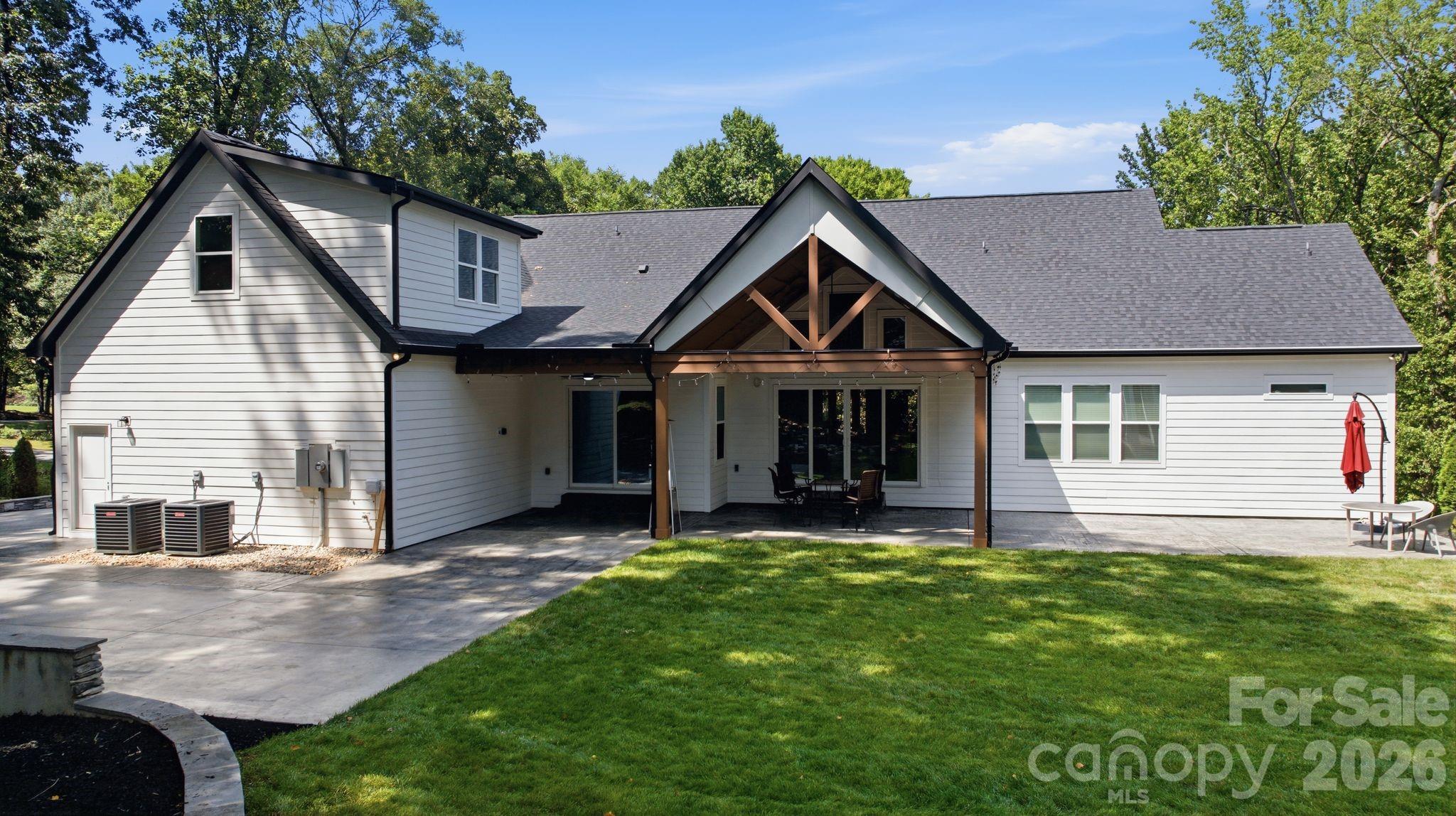6021 Monticello Drive NW — Concord