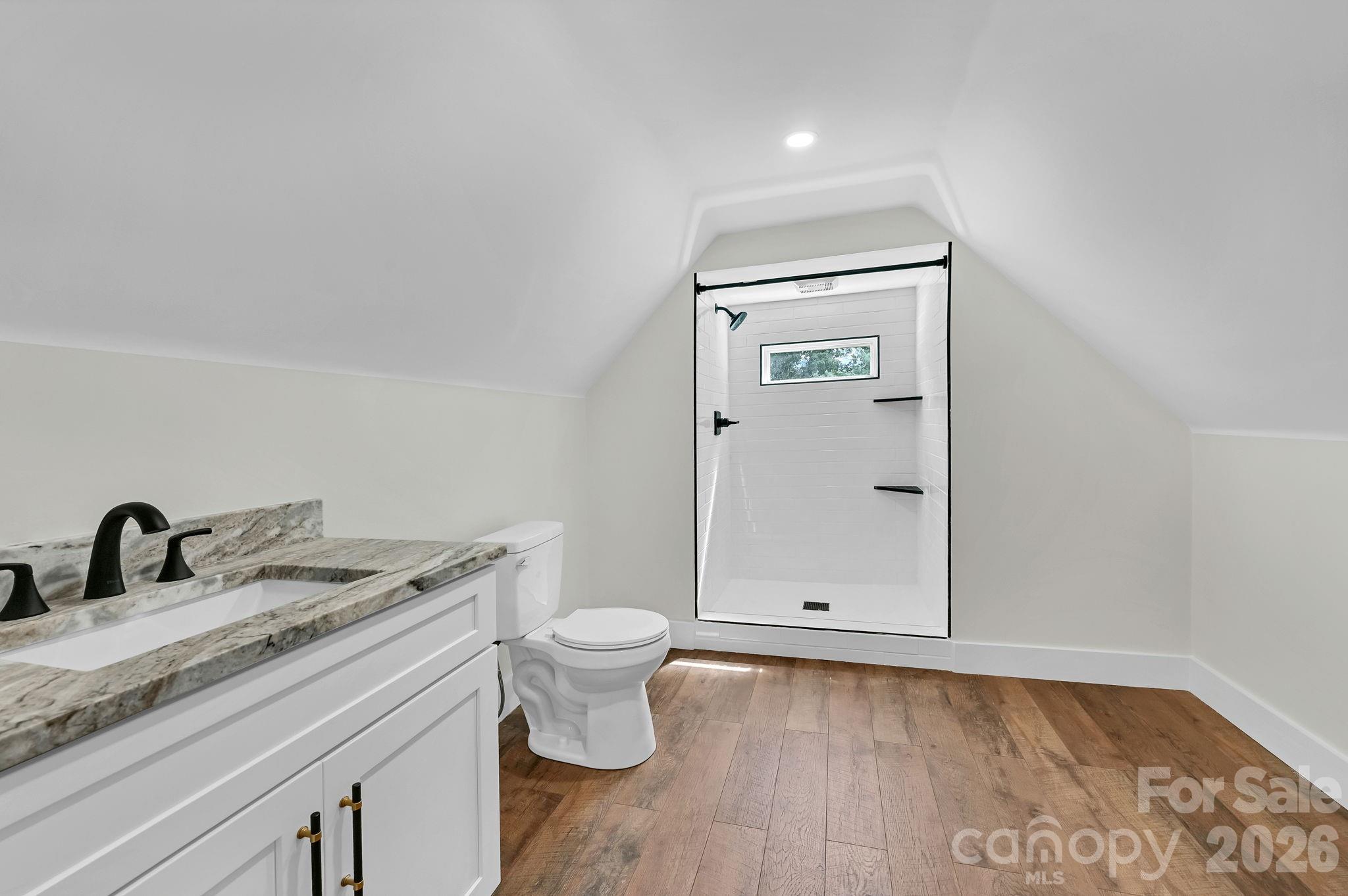 34 Long View Drive — Burnsville
