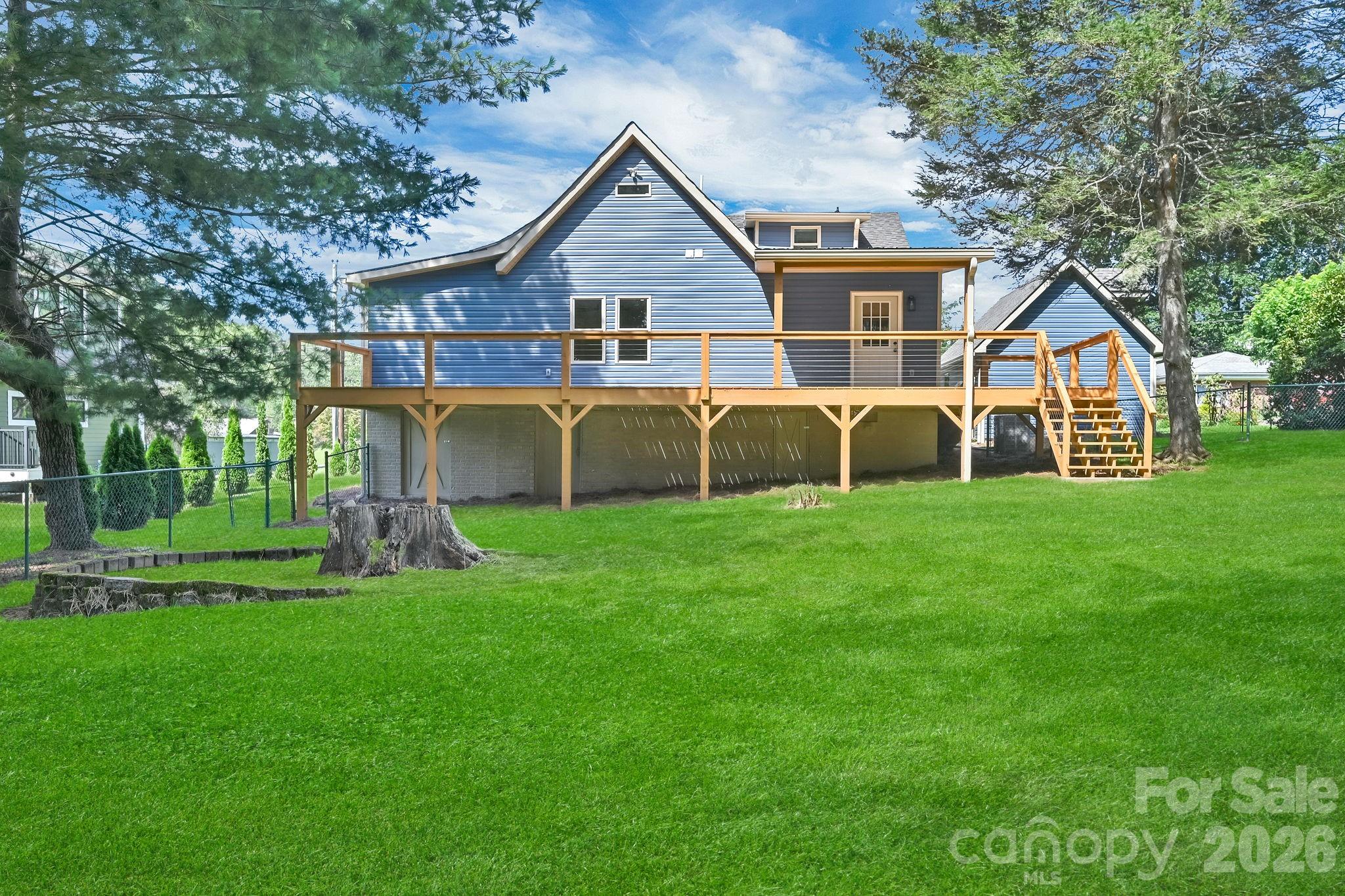 34 Long View Drive — Burnsville