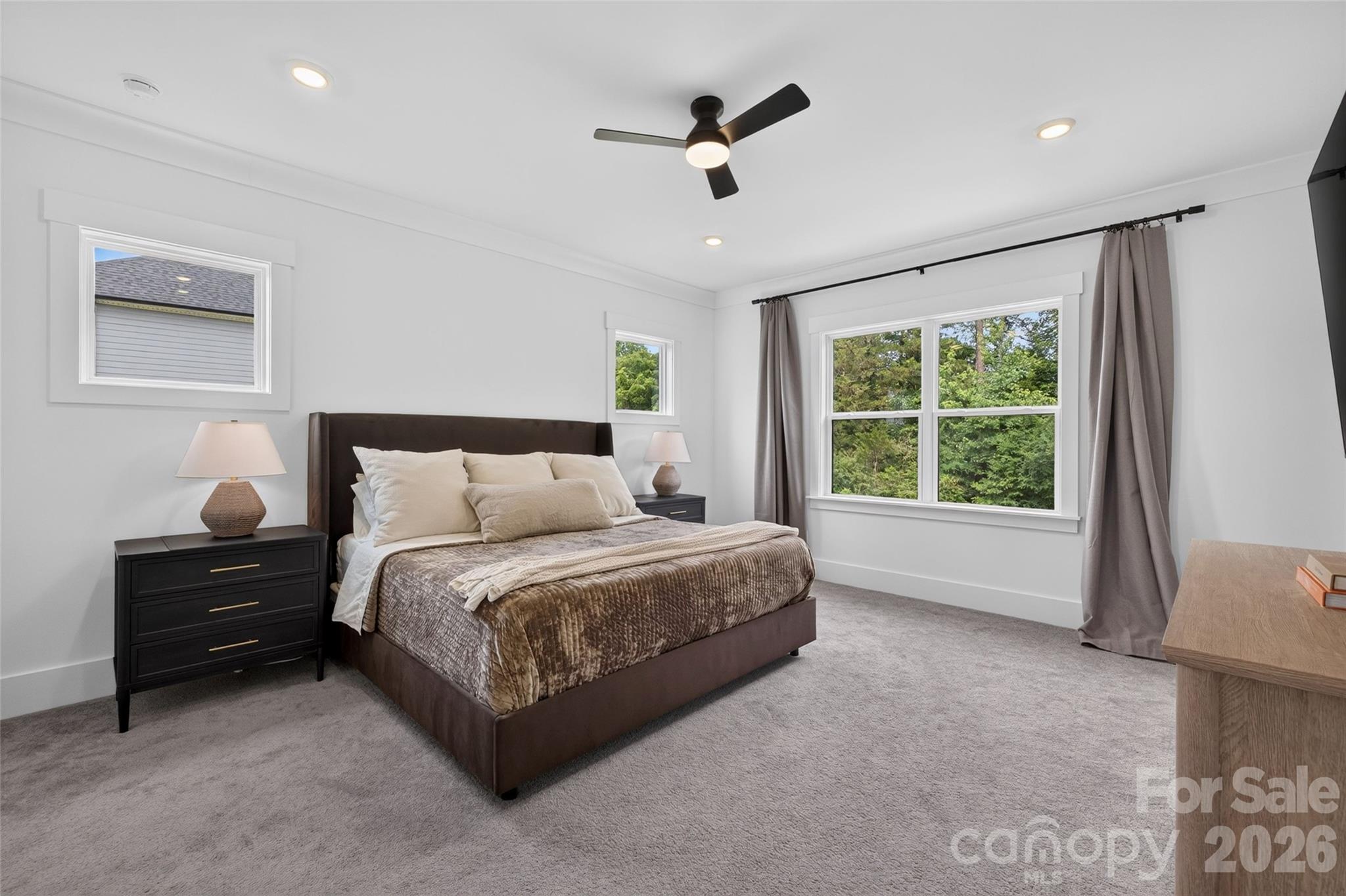 14109 White Gardens Lane — Huntersville