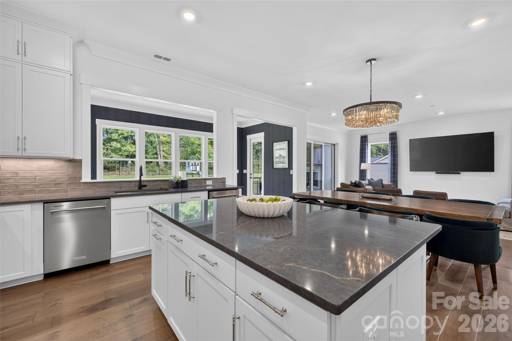 14109 White Gardens Lane — Huntersville