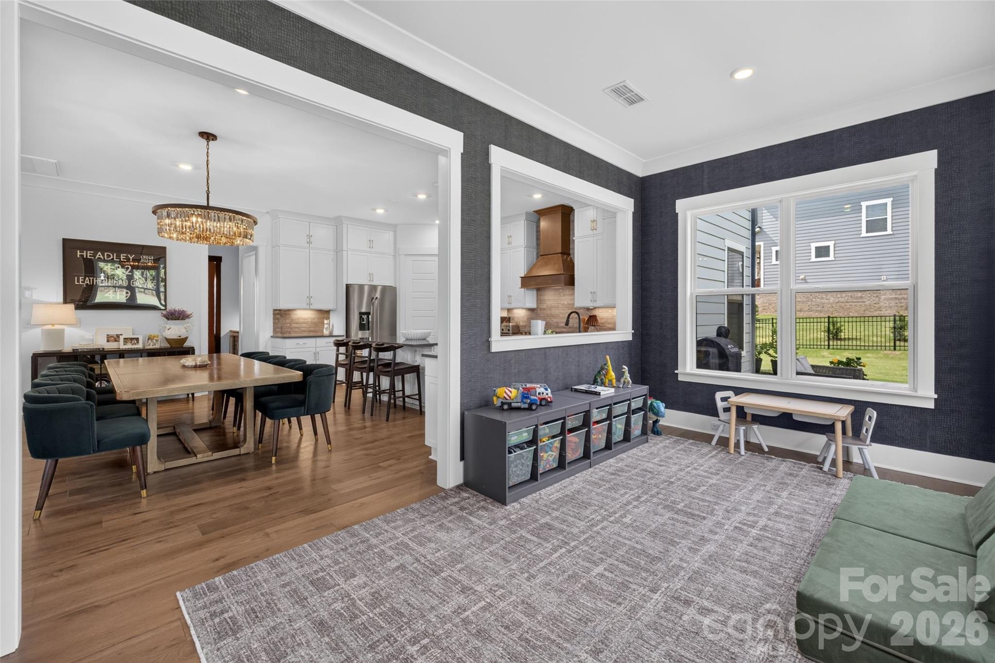 14109 White Gardens Lane — Huntersville
