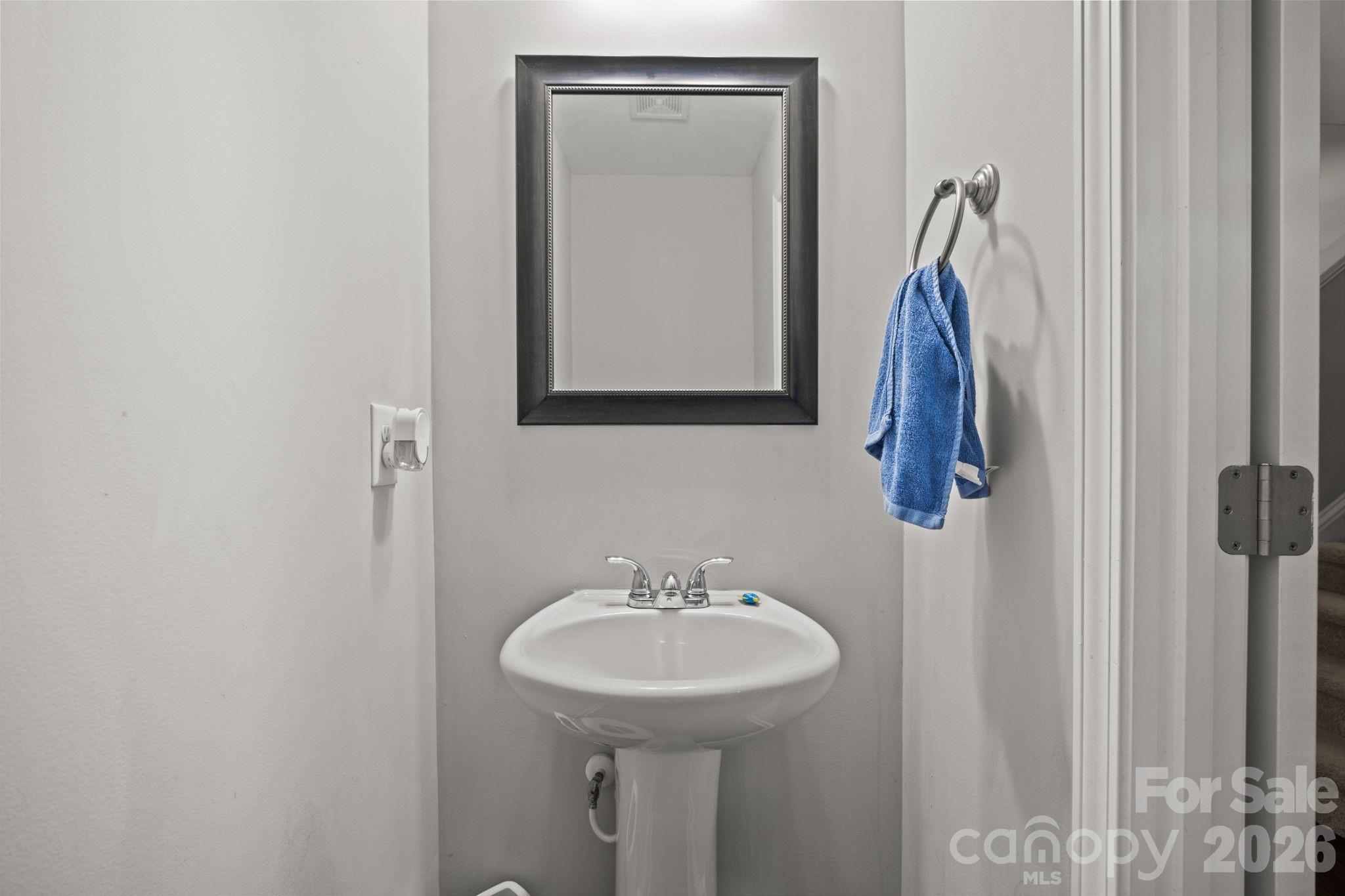 865 Winterside Lane — Winston Salem