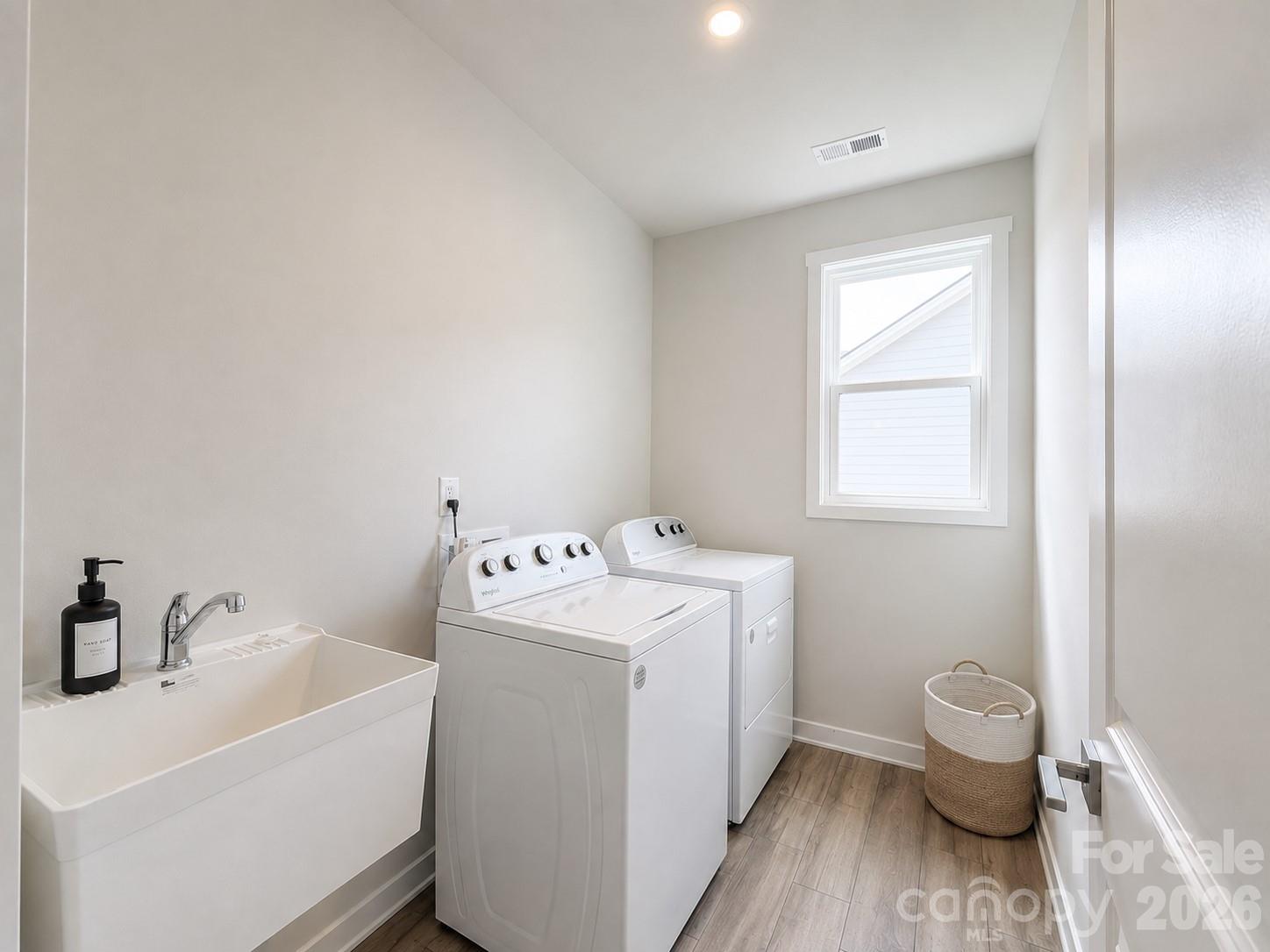 5132 Glenwalk Drive — Charlotte