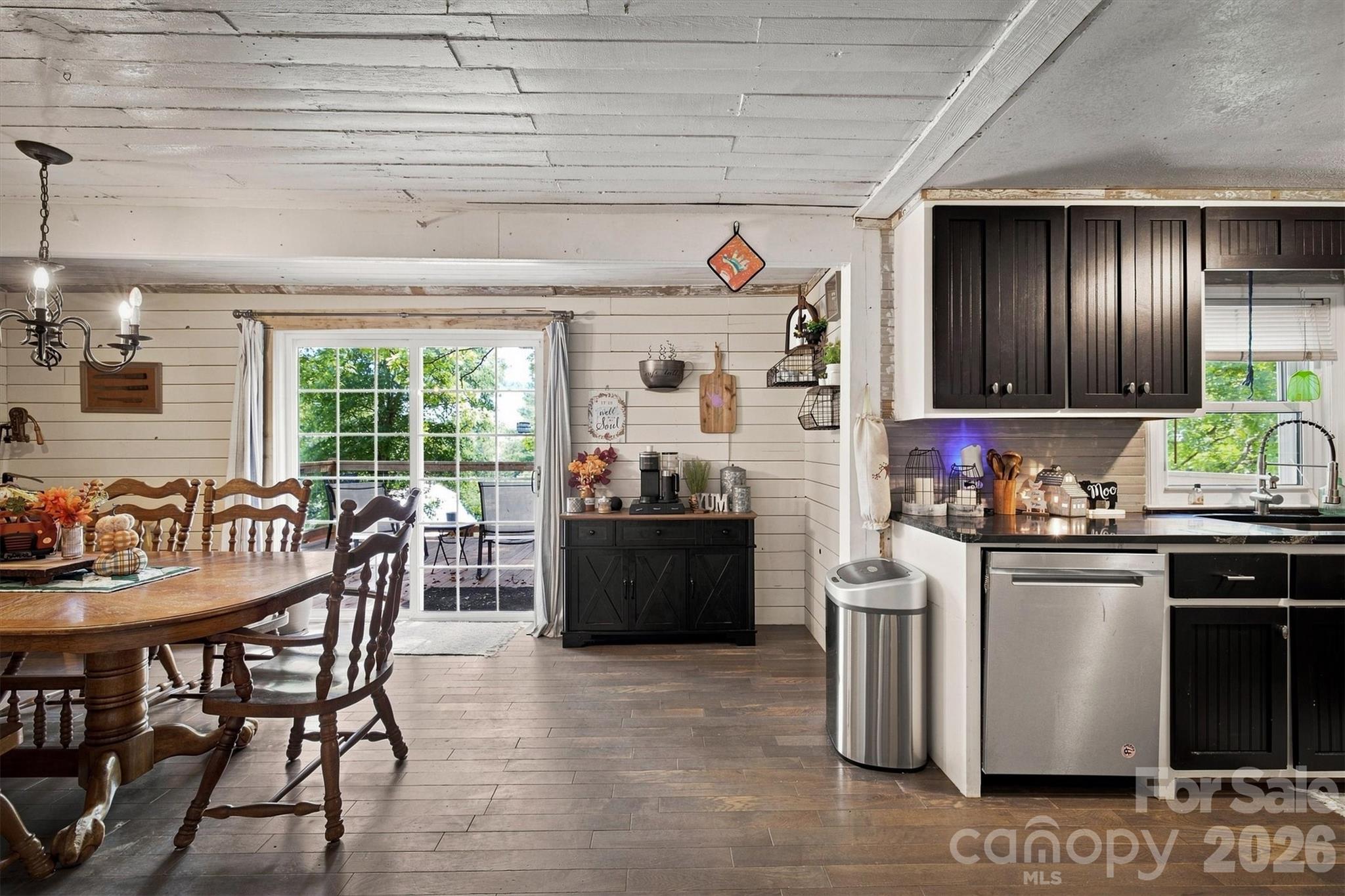 116 Amherst Road — Morganton