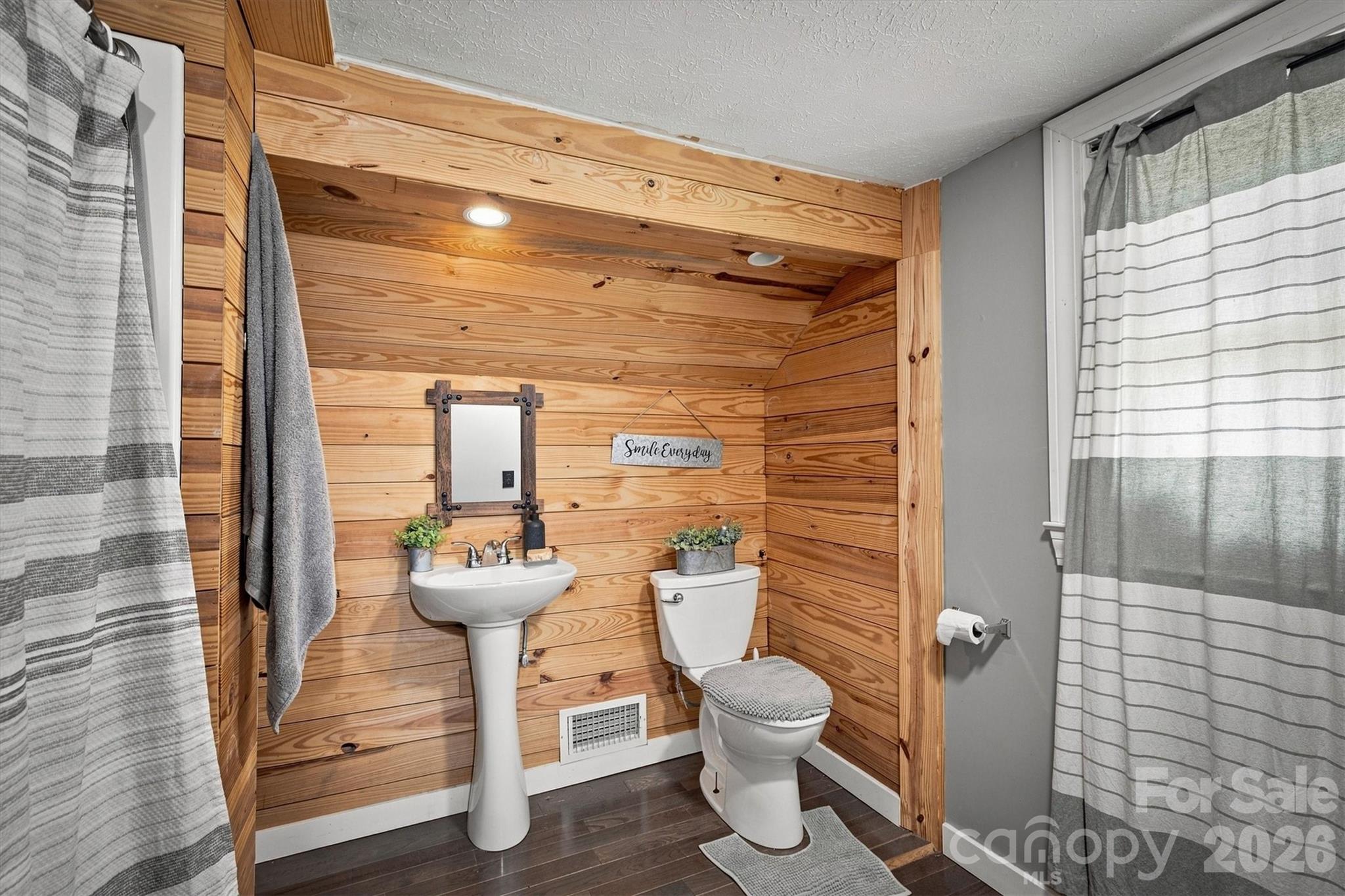 116 Amherst Road — Morganton
