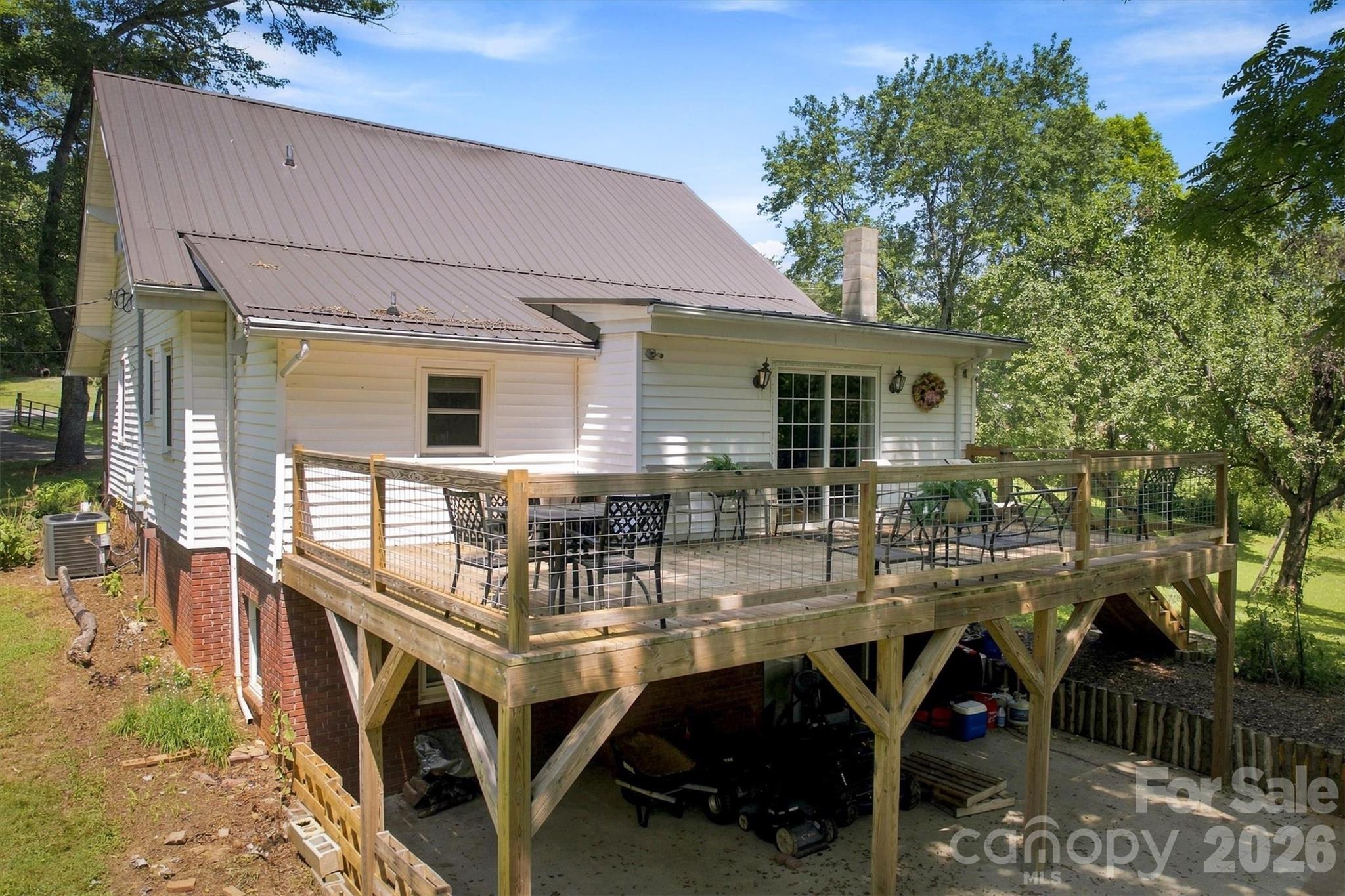 116 Amherst Road — Morganton