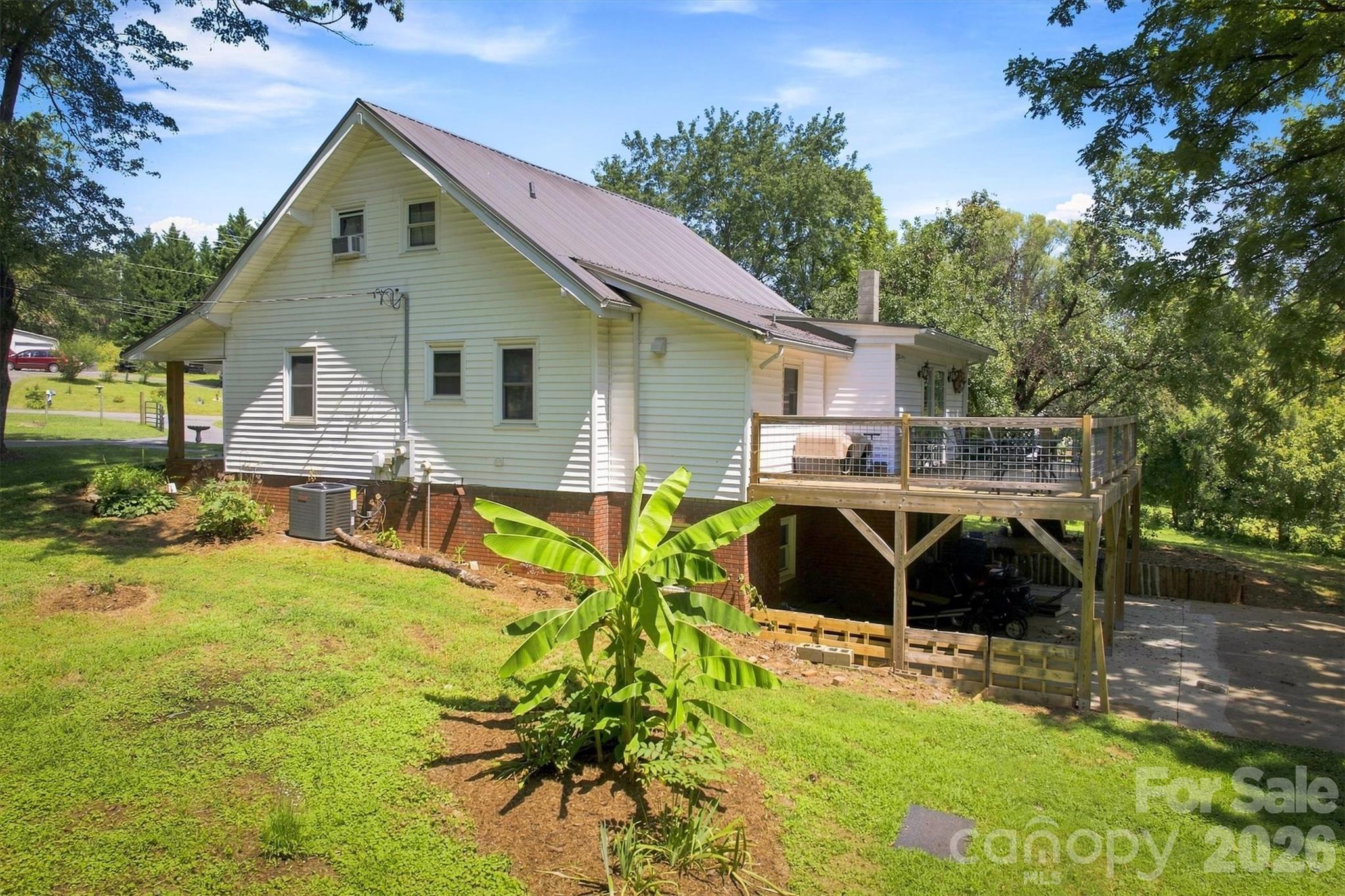 116 Amherst Road — Morganton