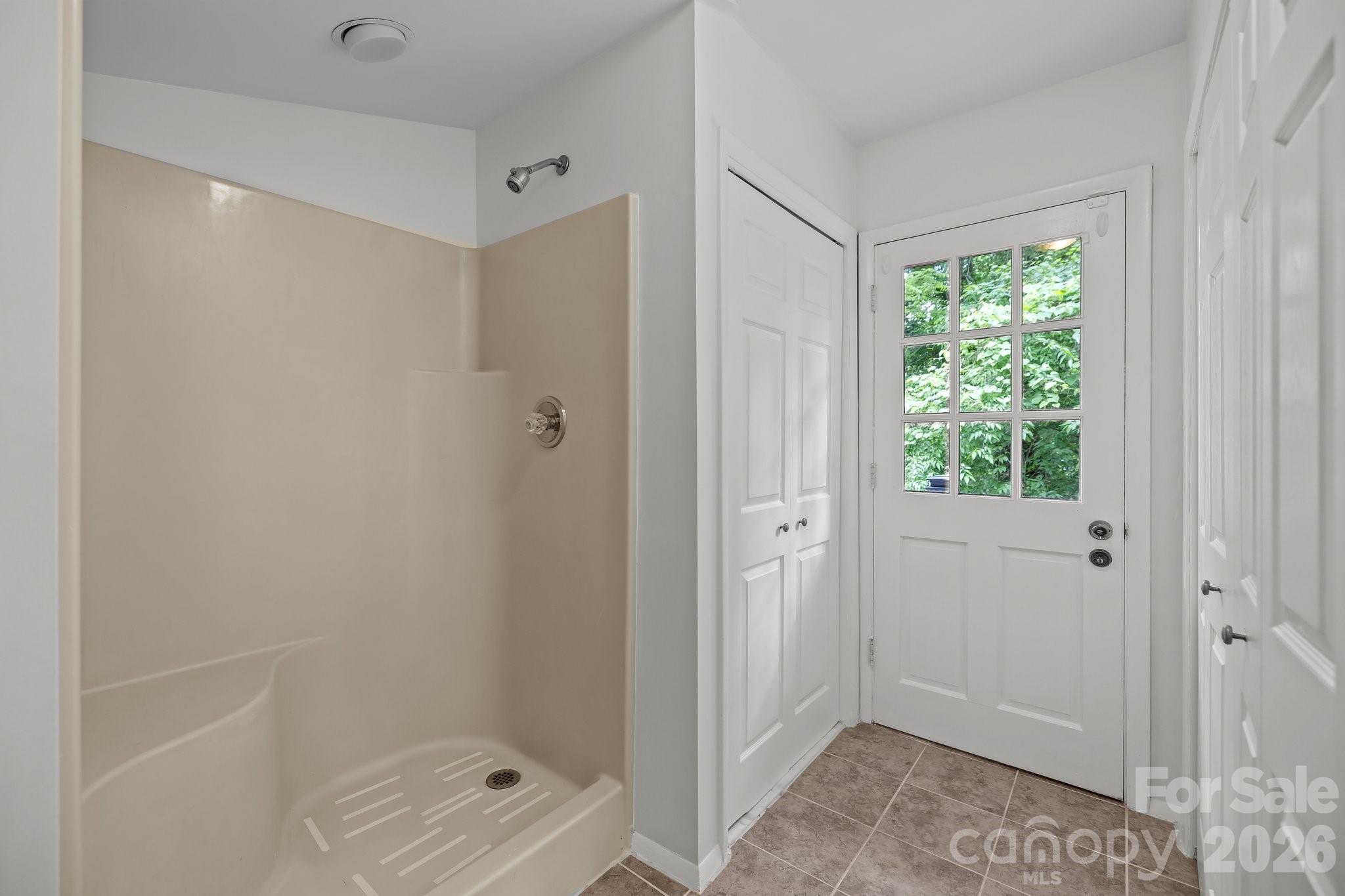 6713 William Harry Court — Charlotte