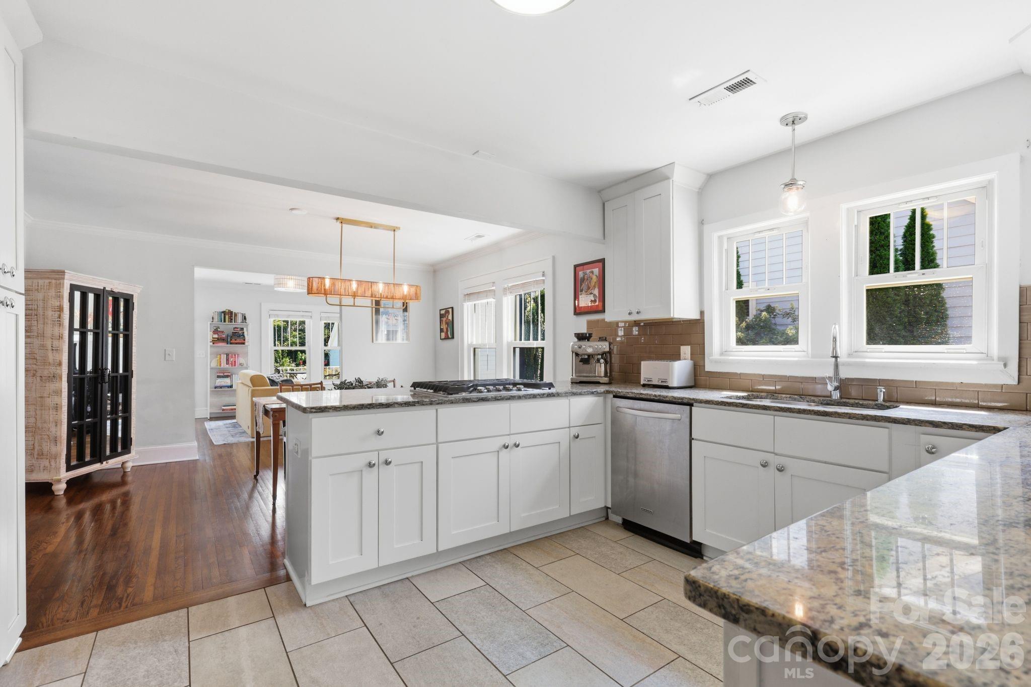 3405 Benard Avenue — Charlotte