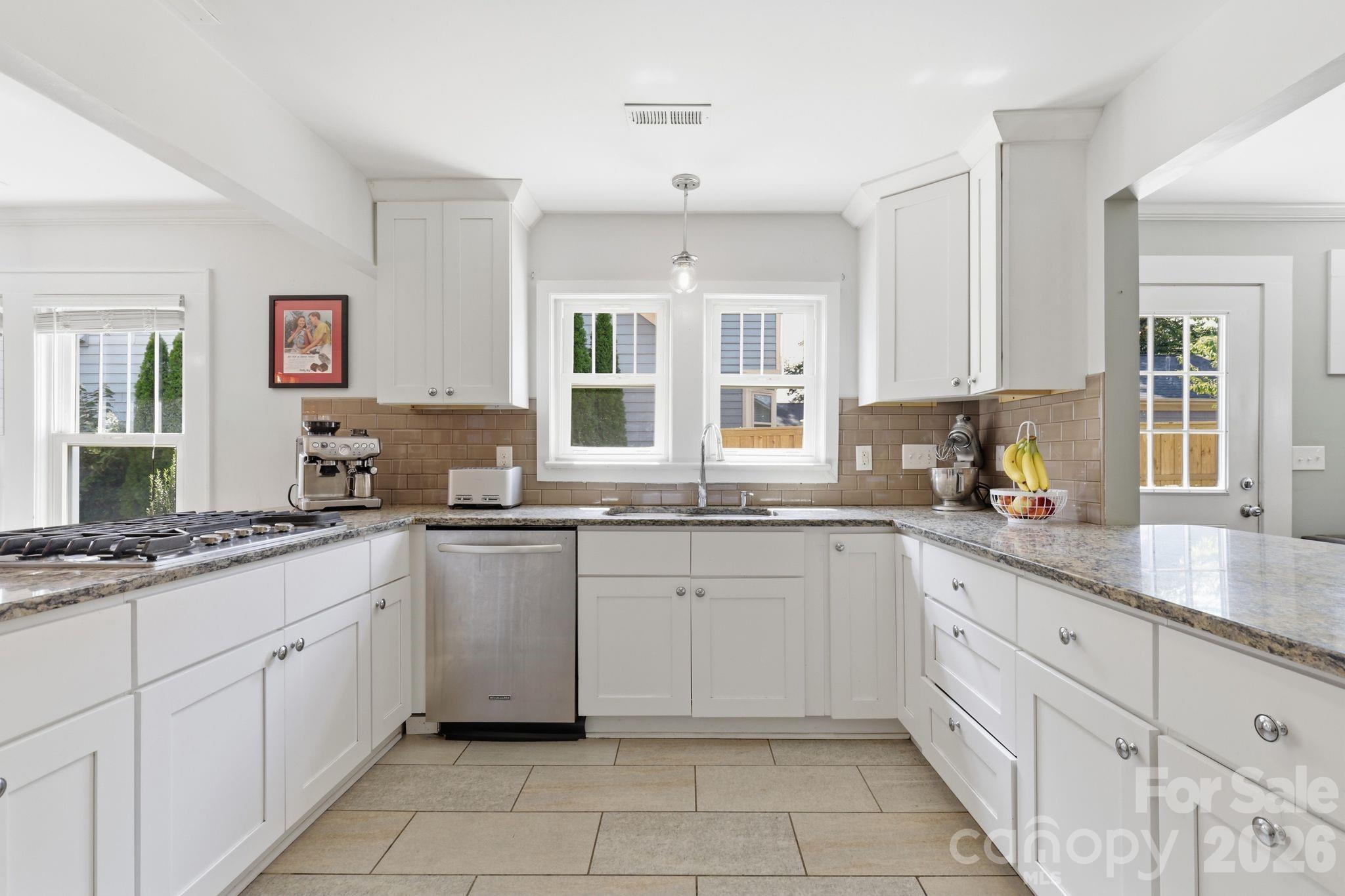 3405 Benard Avenue — Charlotte