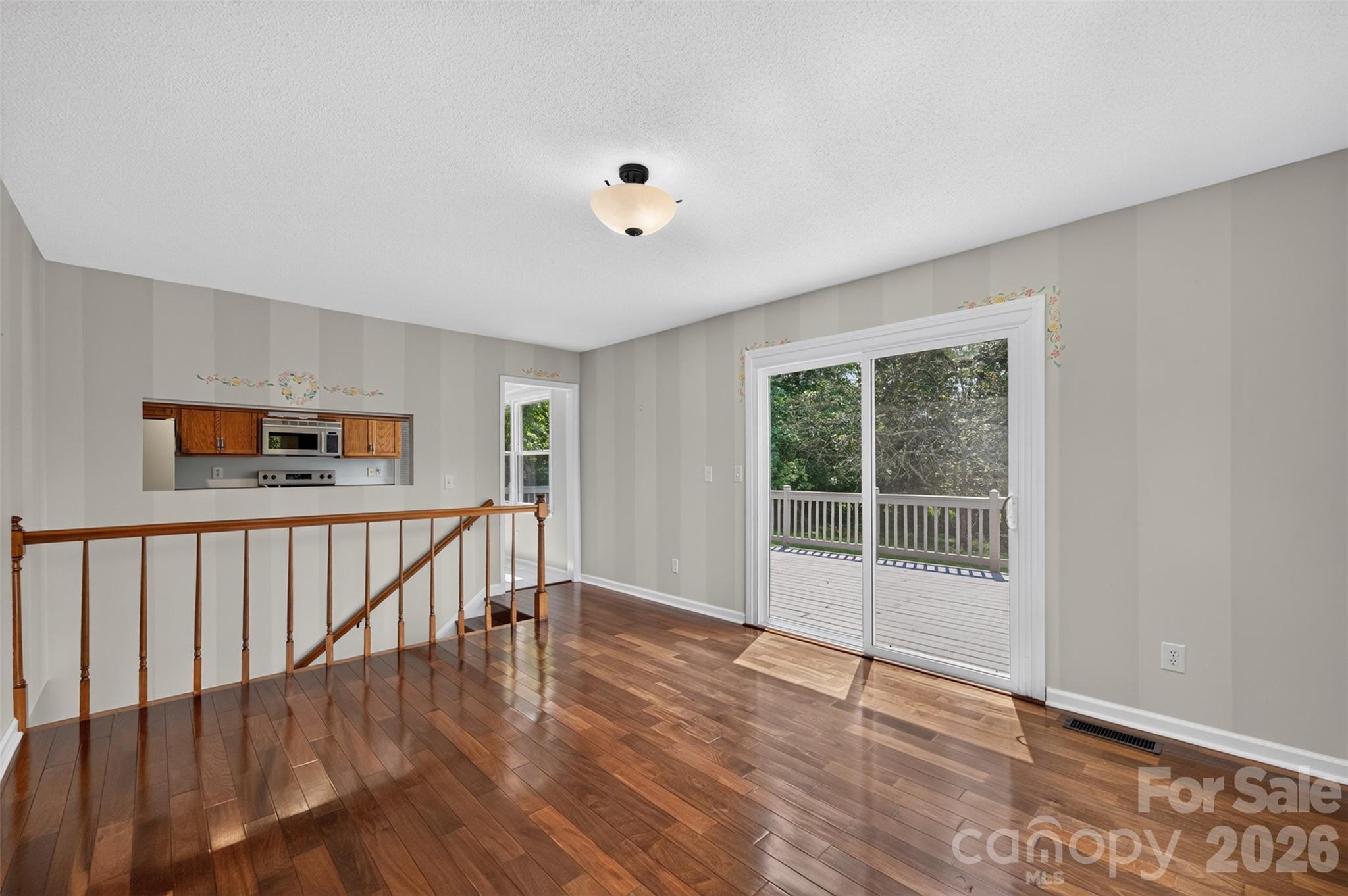 2923 Dogwood Drive — Claremont
