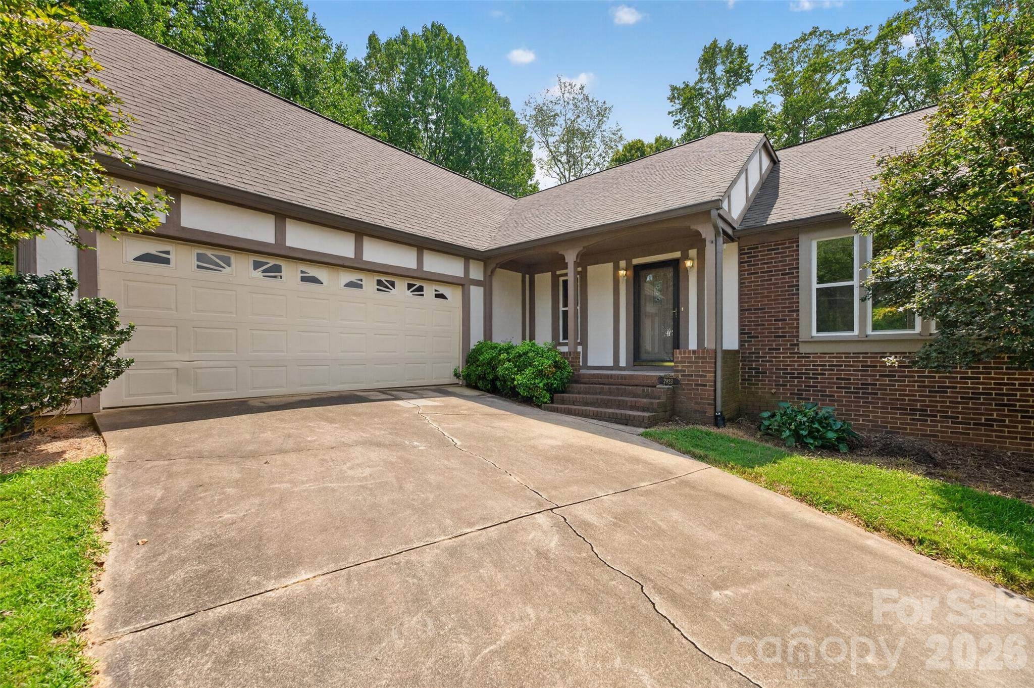 2923 Dogwood Drive — Claremont