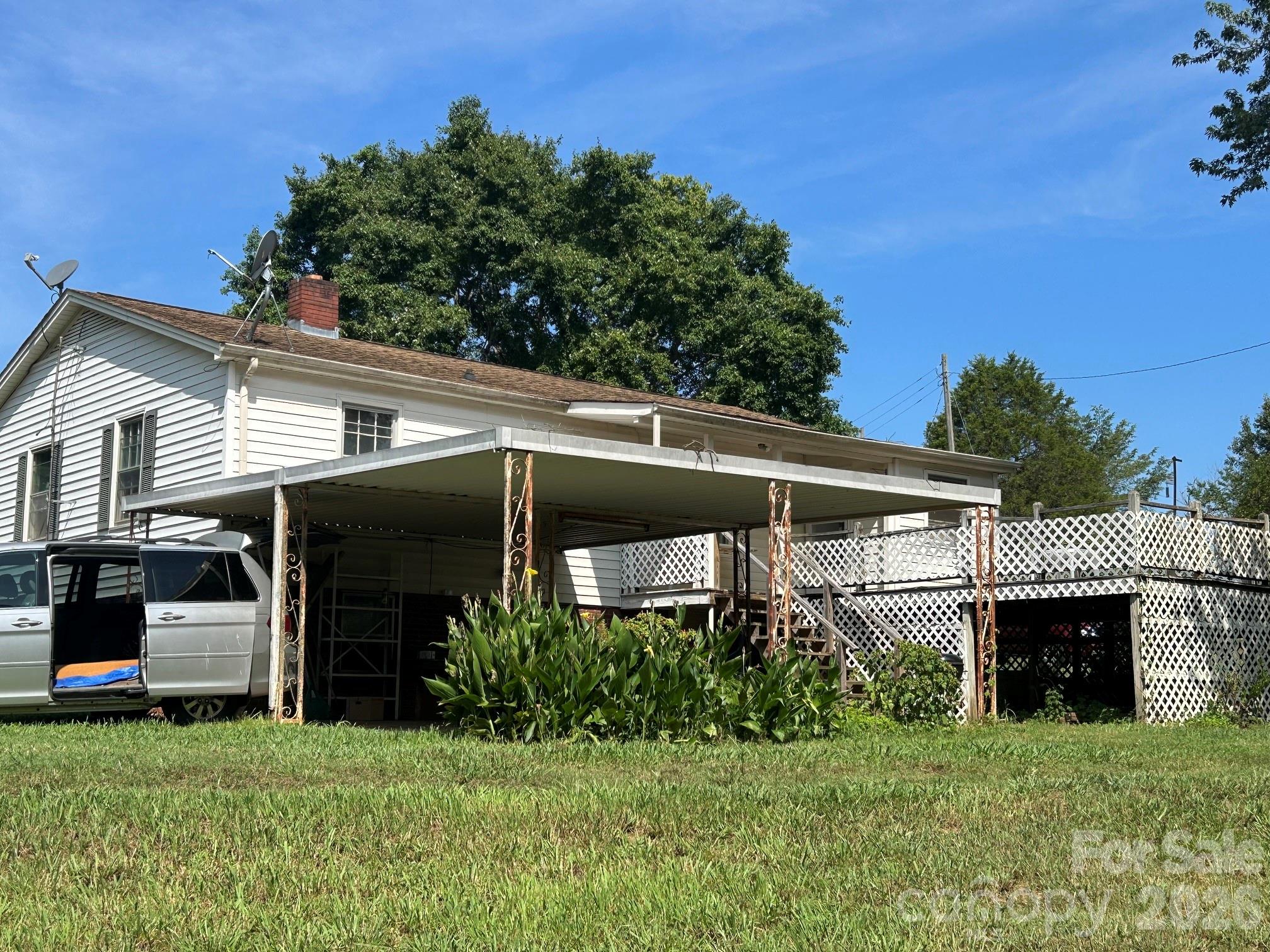 3826 Harris Creek Road — Lawndale