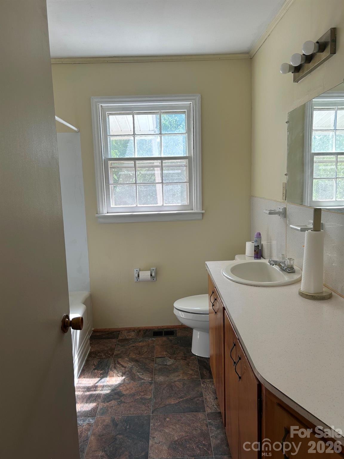 3826 Harris Creek Road — Lawndale