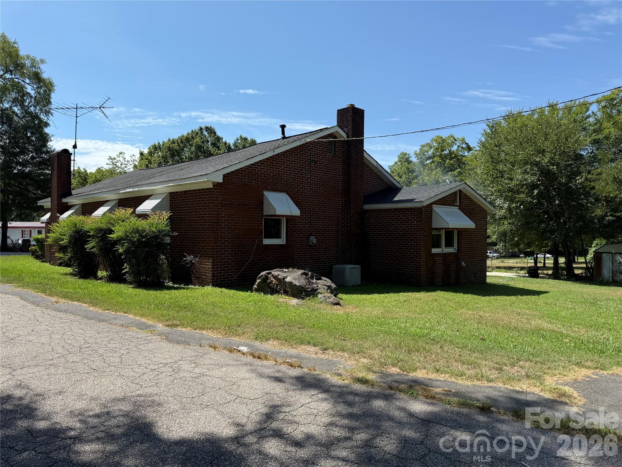 213 Jewel Street — Chester