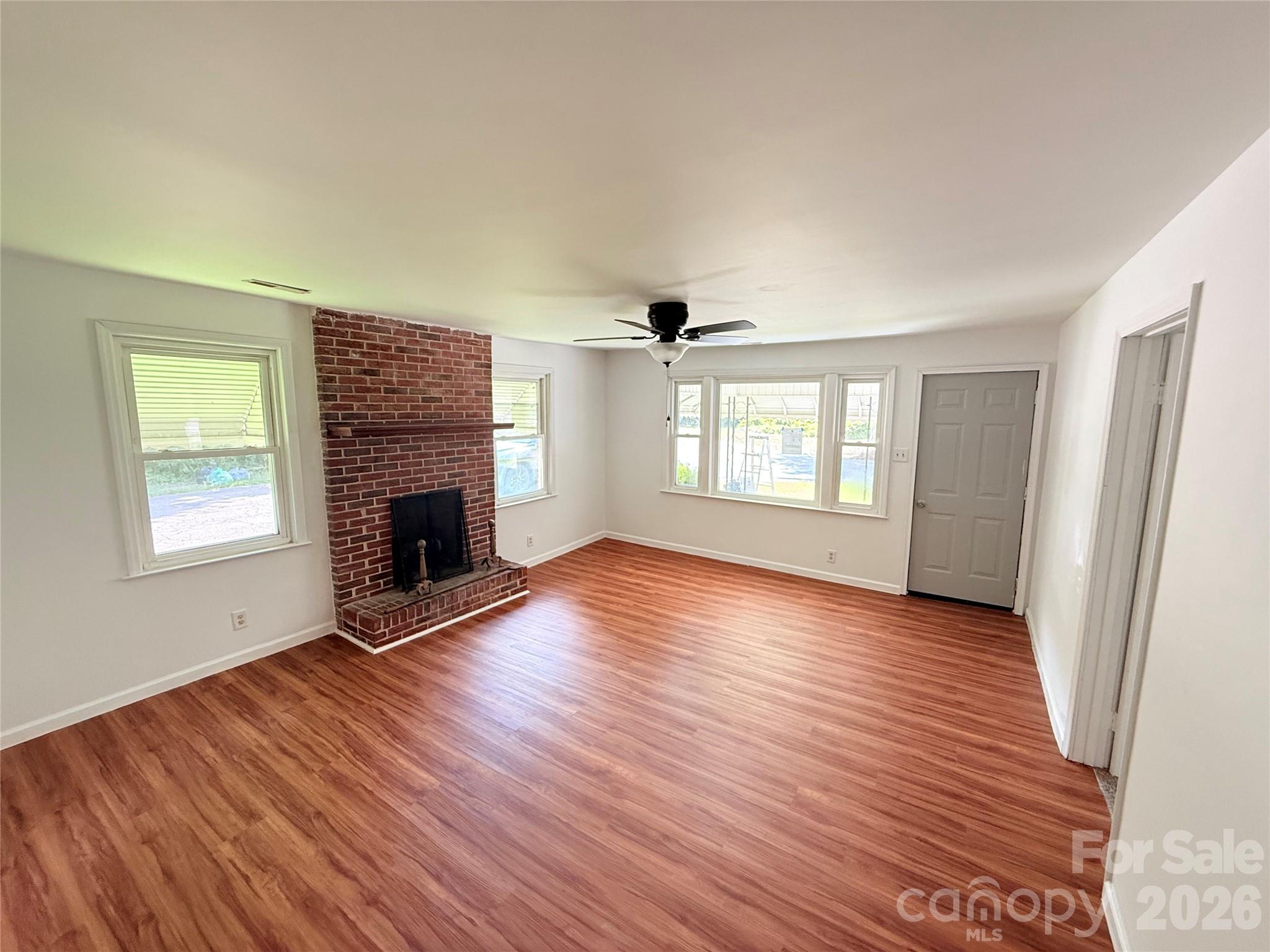 213 Jewel Street — Chester