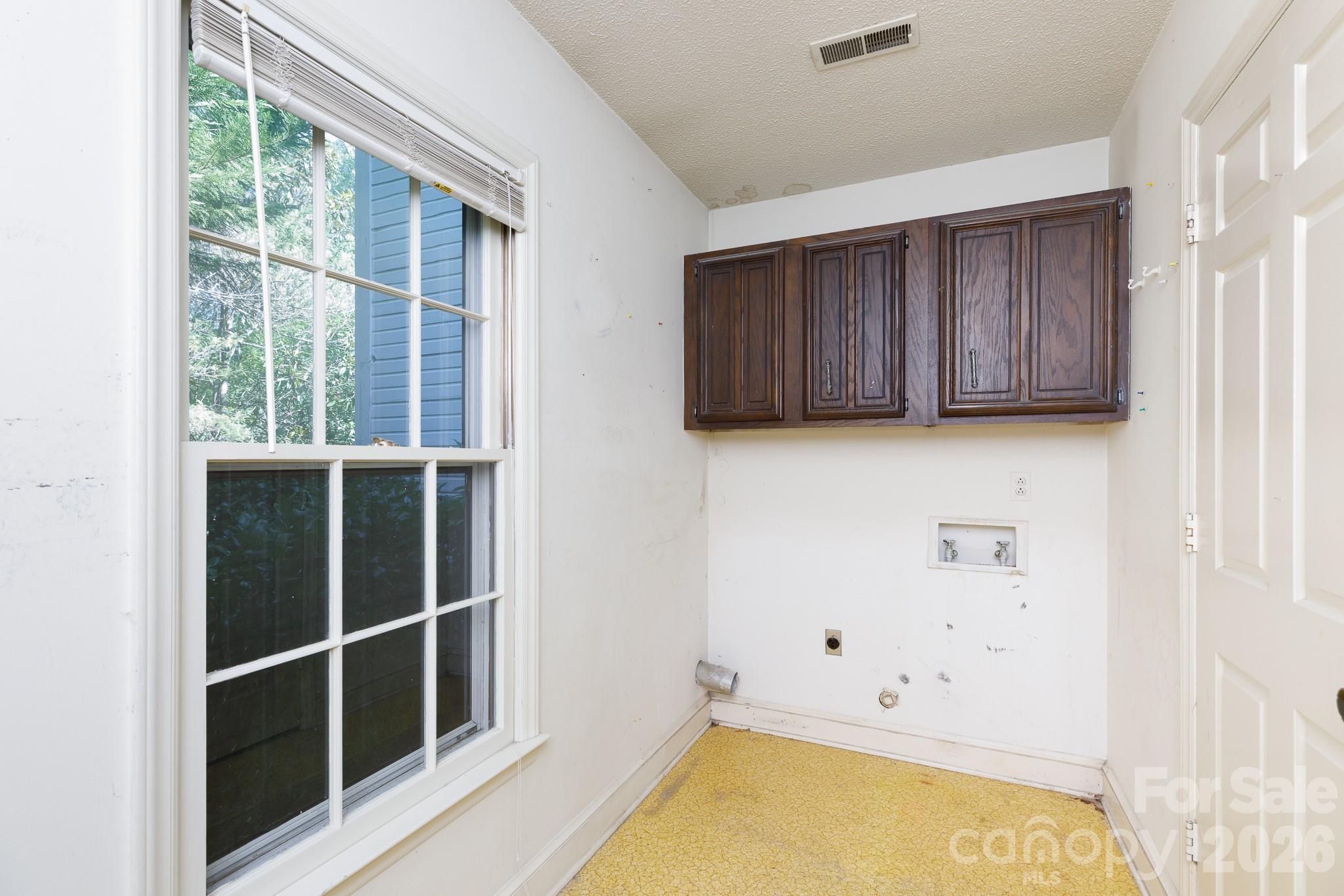 6323 Chalyce Lane — Charlotte