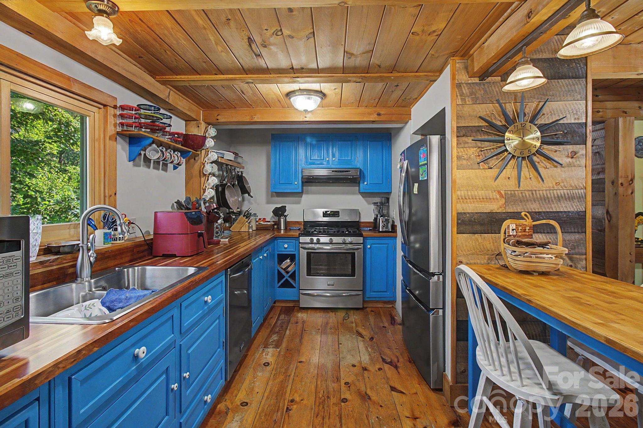 270 Upper Herron Cove Road — Weaverville
