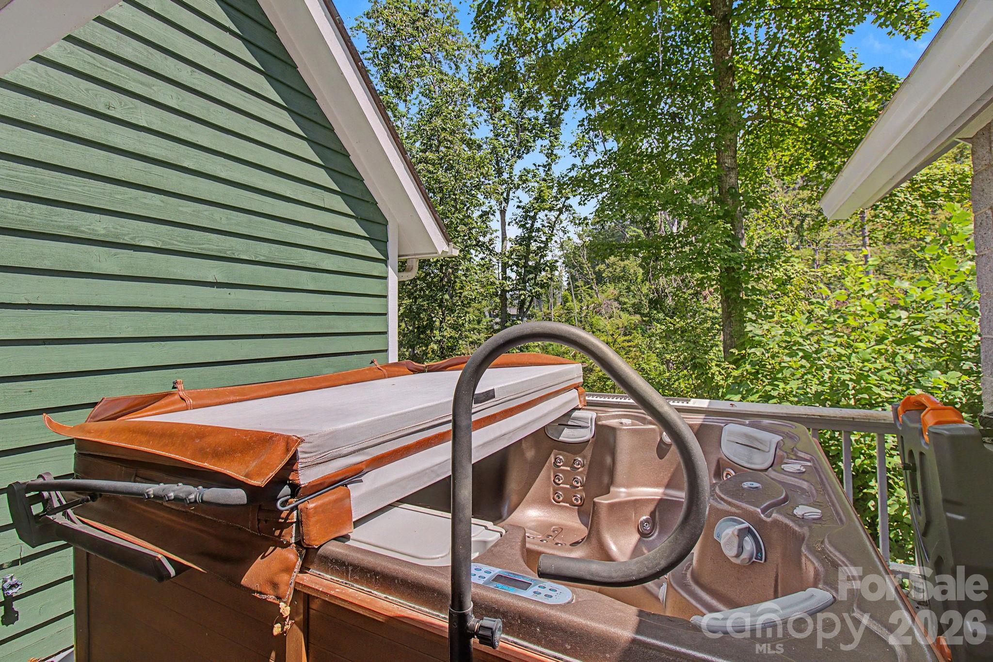 270 Upper Herron Cove Road — Weaverville