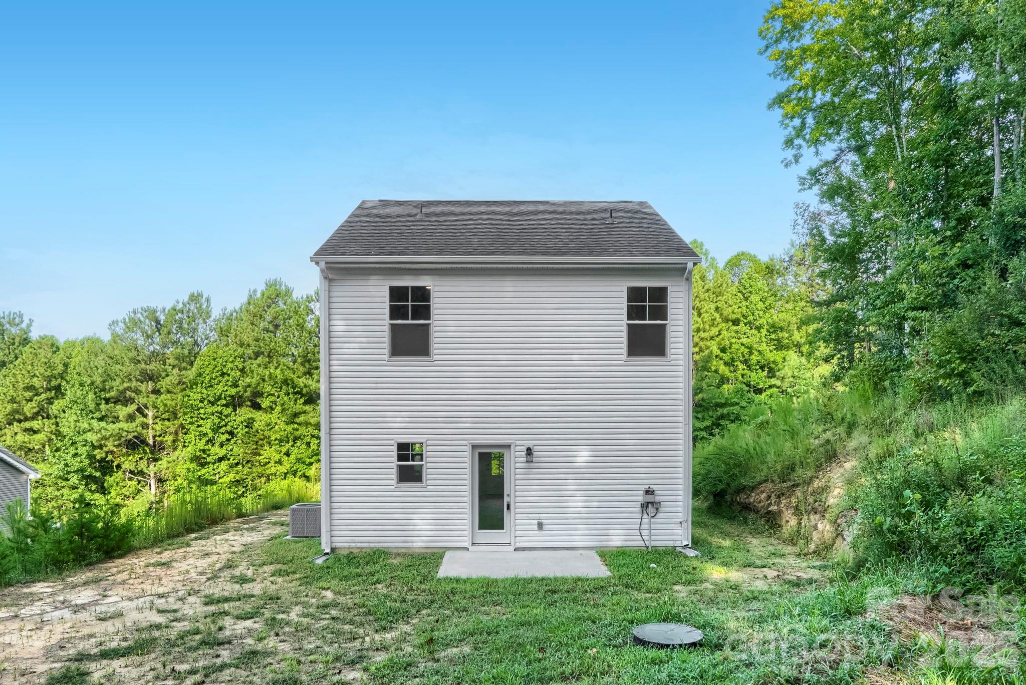 178 E Panther Creek Road — Troutman