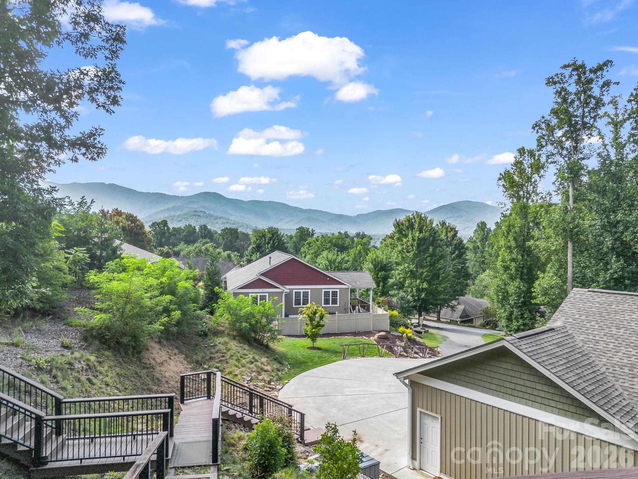 39 Village Overlook Loop — Swannanoa